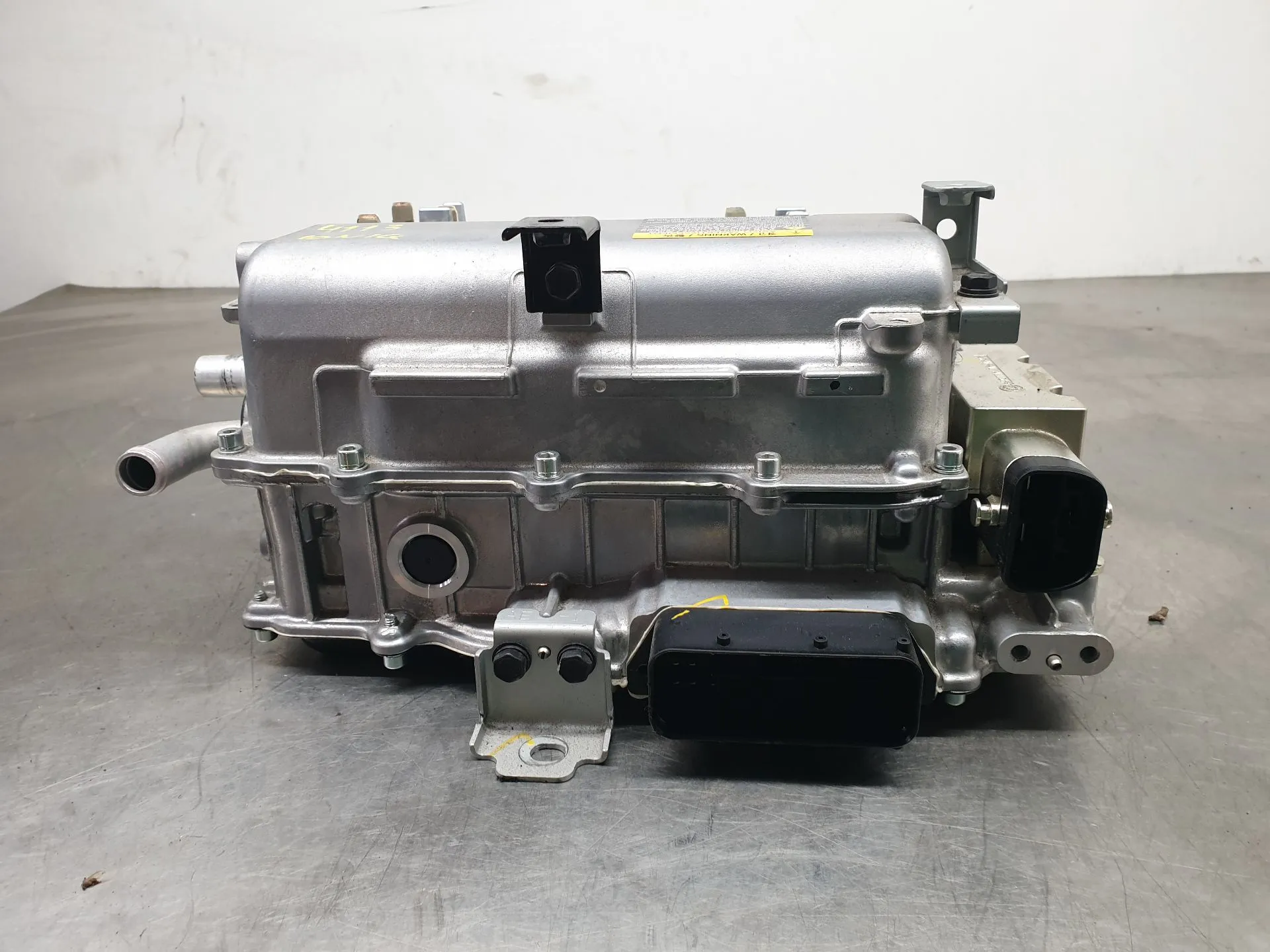 Converter / inverter HYUNDAI Ioniq (AE) Imagem-1