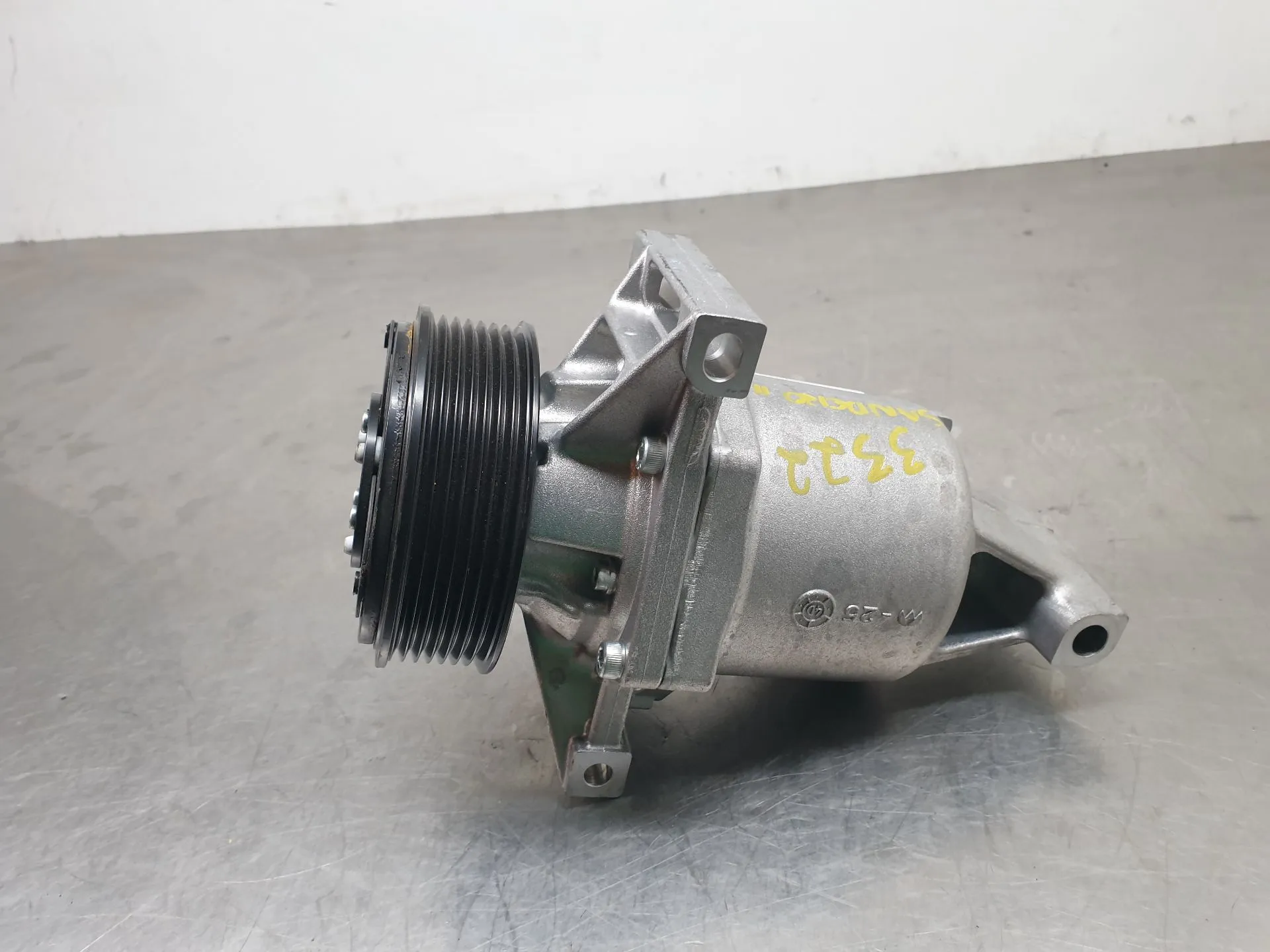 AC compressor DACIA Sandero III Imagem-1