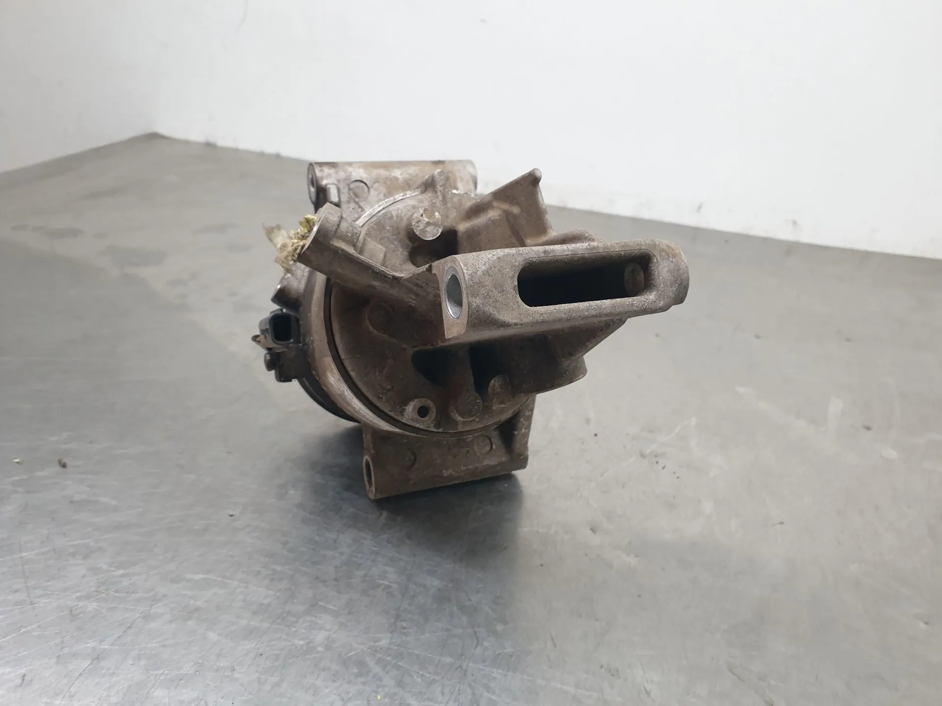 AC compressor DACIA Duster (HM_) Imagem-3