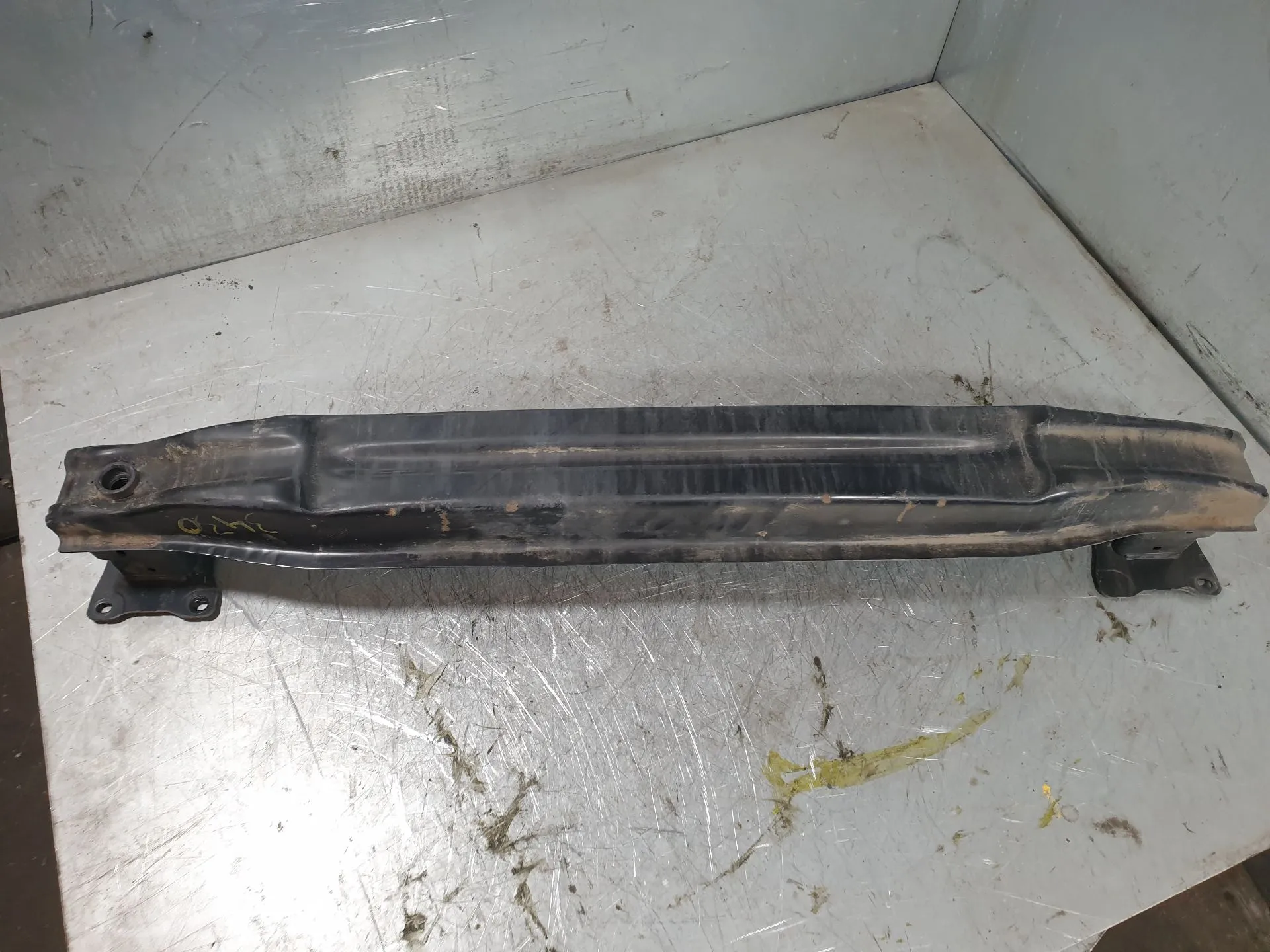 Refuerzo parachoques Trasero VOLKSWAGEN Golf VII (5G1, BQ1, BE1, BE2)