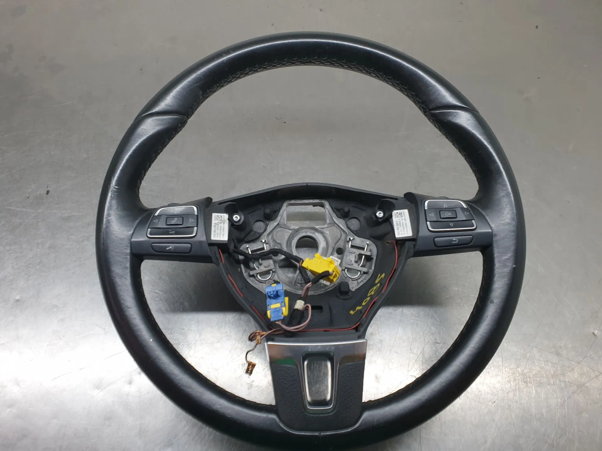 Volante VOLKSWAGEN Passat CC (357)