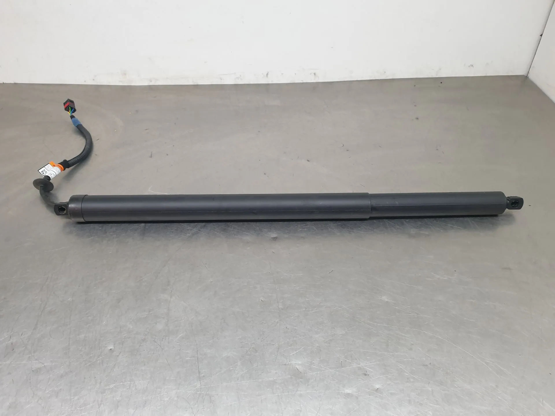 Amortecedor da mala NISSAN Qashqai III (J12) Imagem-1