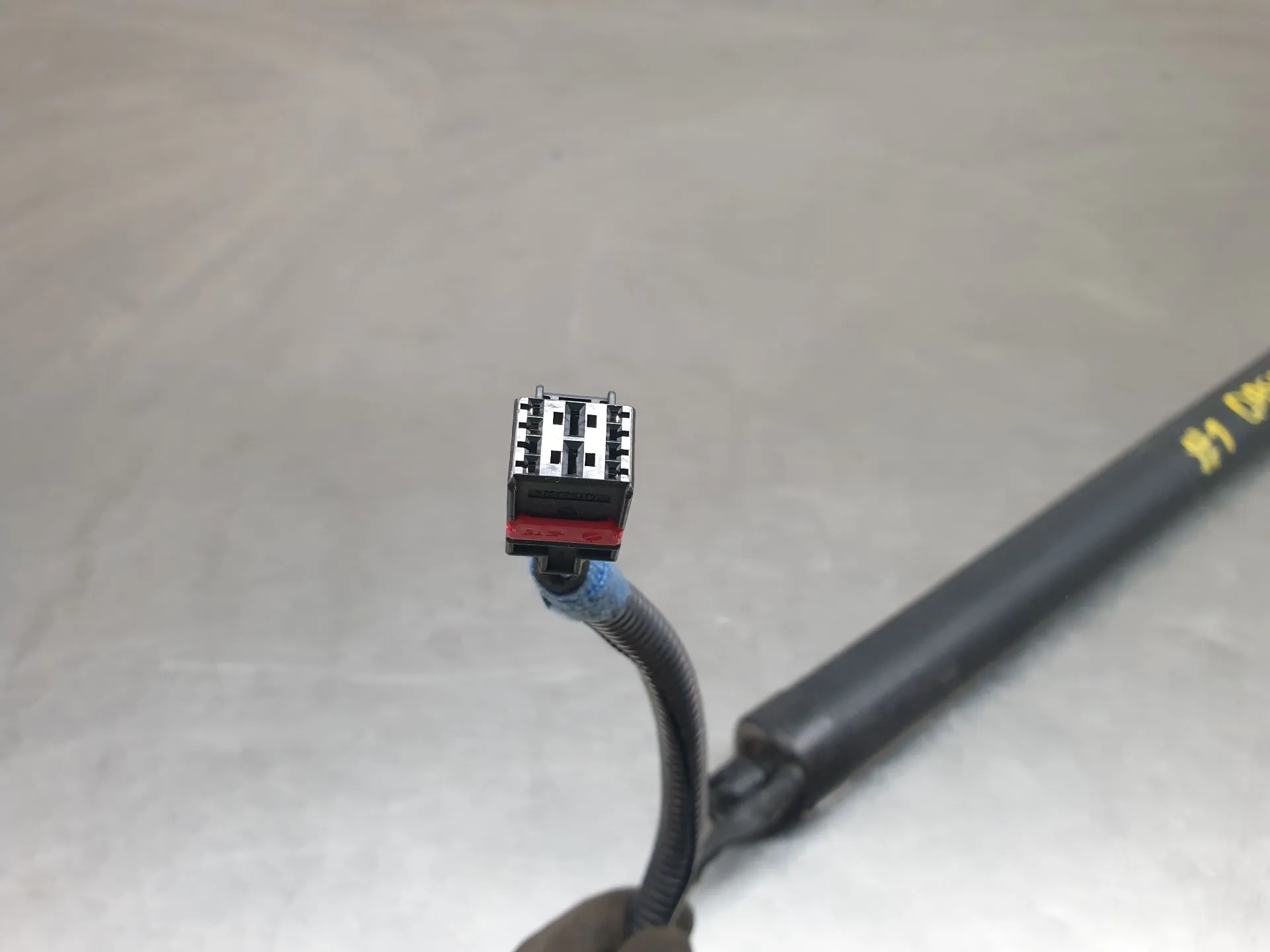 Amortecedor da mala NISSAN Qashqai III (J12) Imagem-3