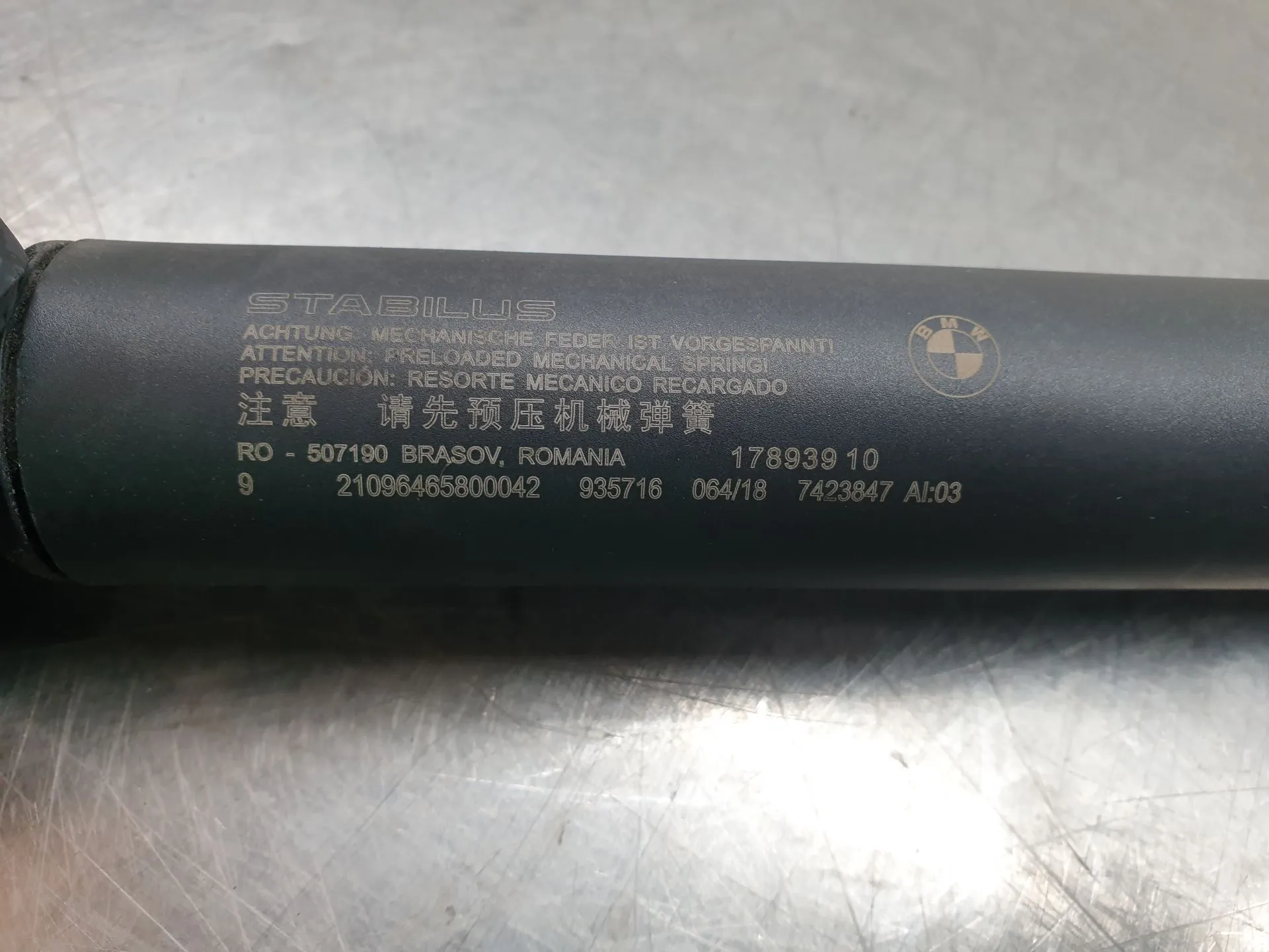 Amortecedor da mala BMW X2 (F39) Imagem-4