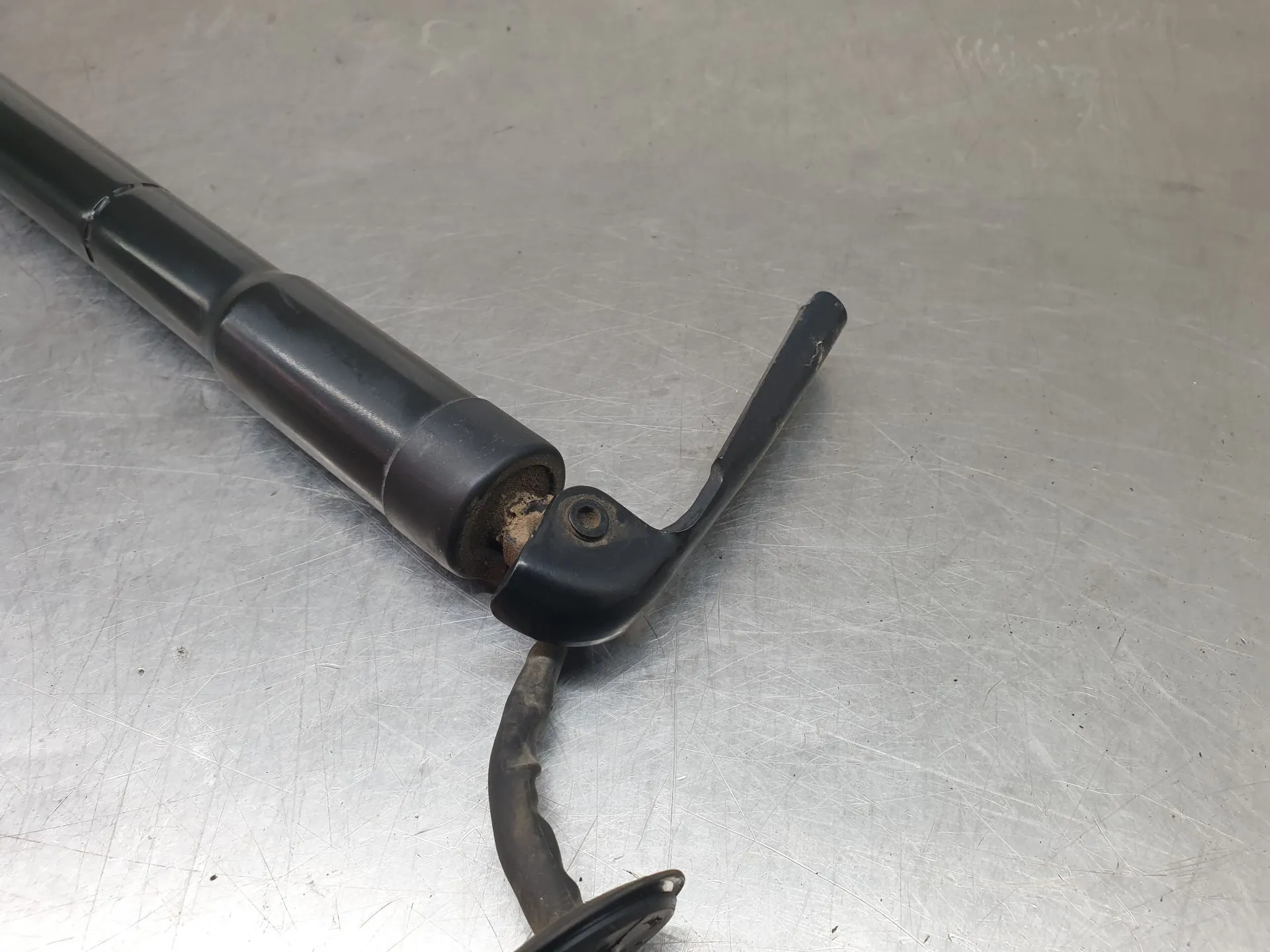 Amortecedor da mala NISSAN X-Trail (T32) Imagem-3