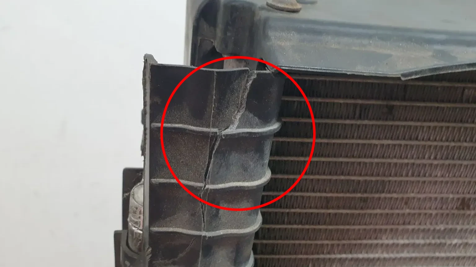 Kit de Radiadores BMW X5 (E70) Imagem-11