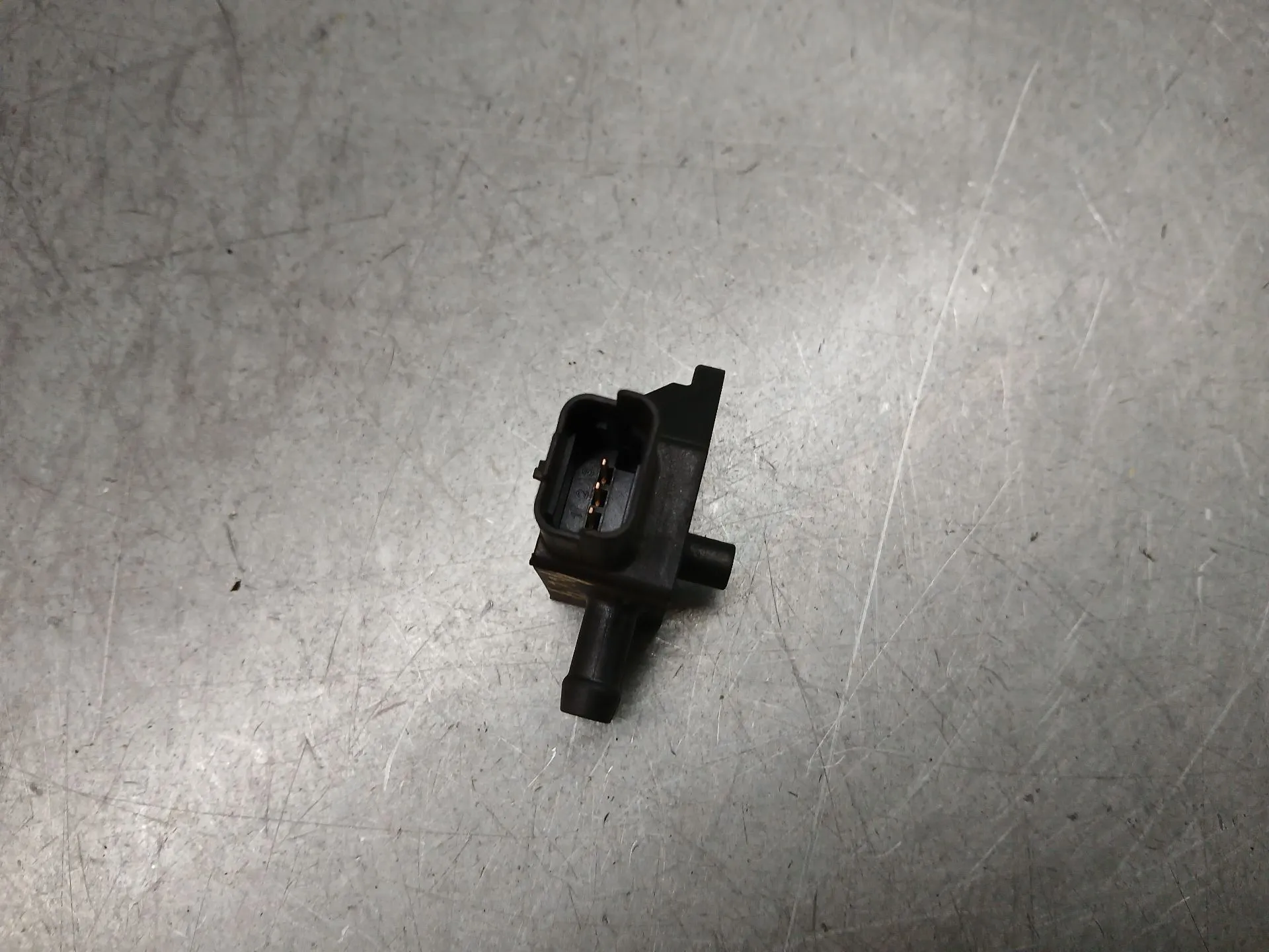 Sensore generico PEUGEOT 208 II Imagem-2