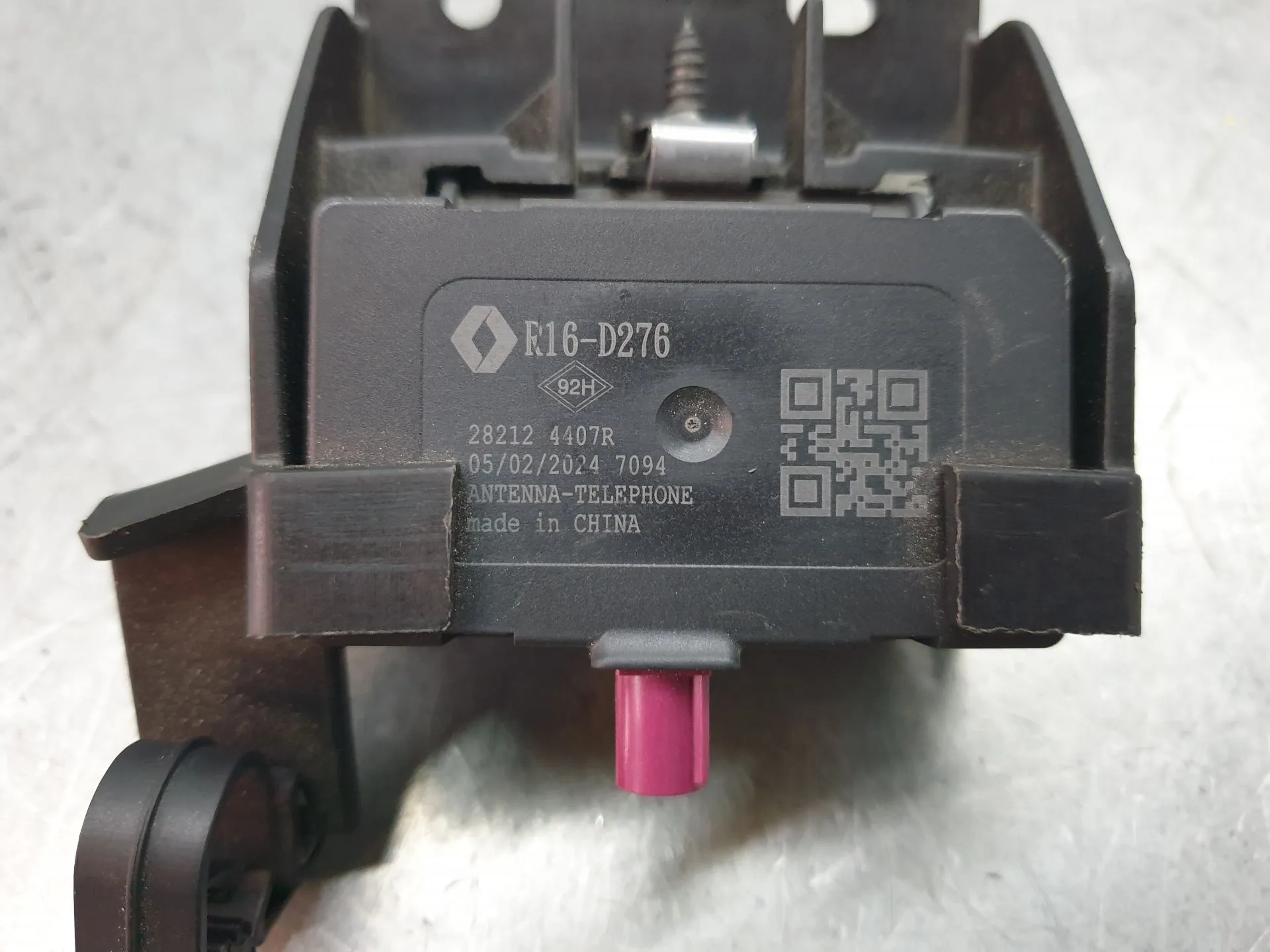 Amplificateur Antenne DACIA Sandero III Imagem-3