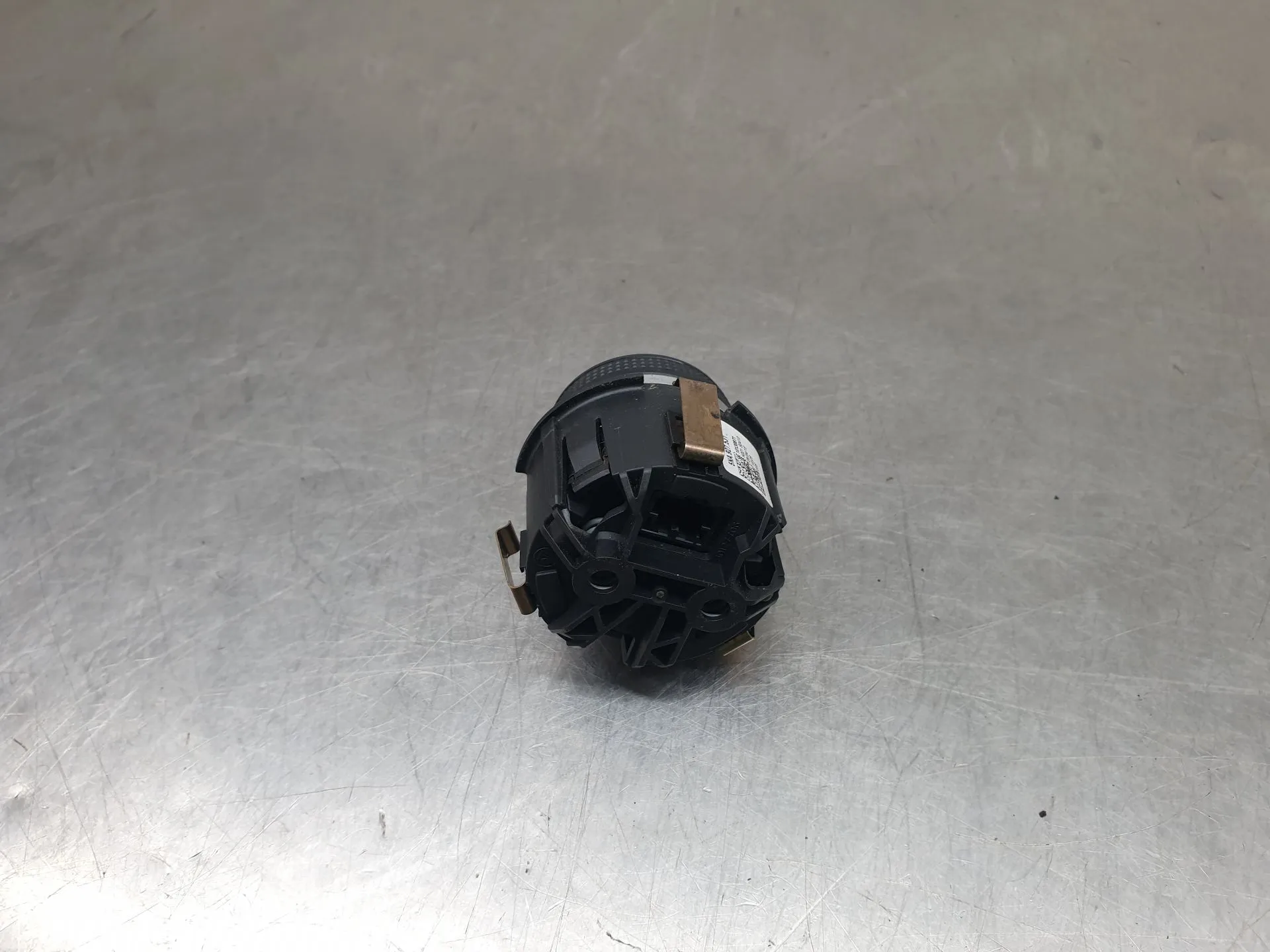 Comando / botão / interruptor multifunções VOLKSWAGEN Tiguan (5N) Imagem-3