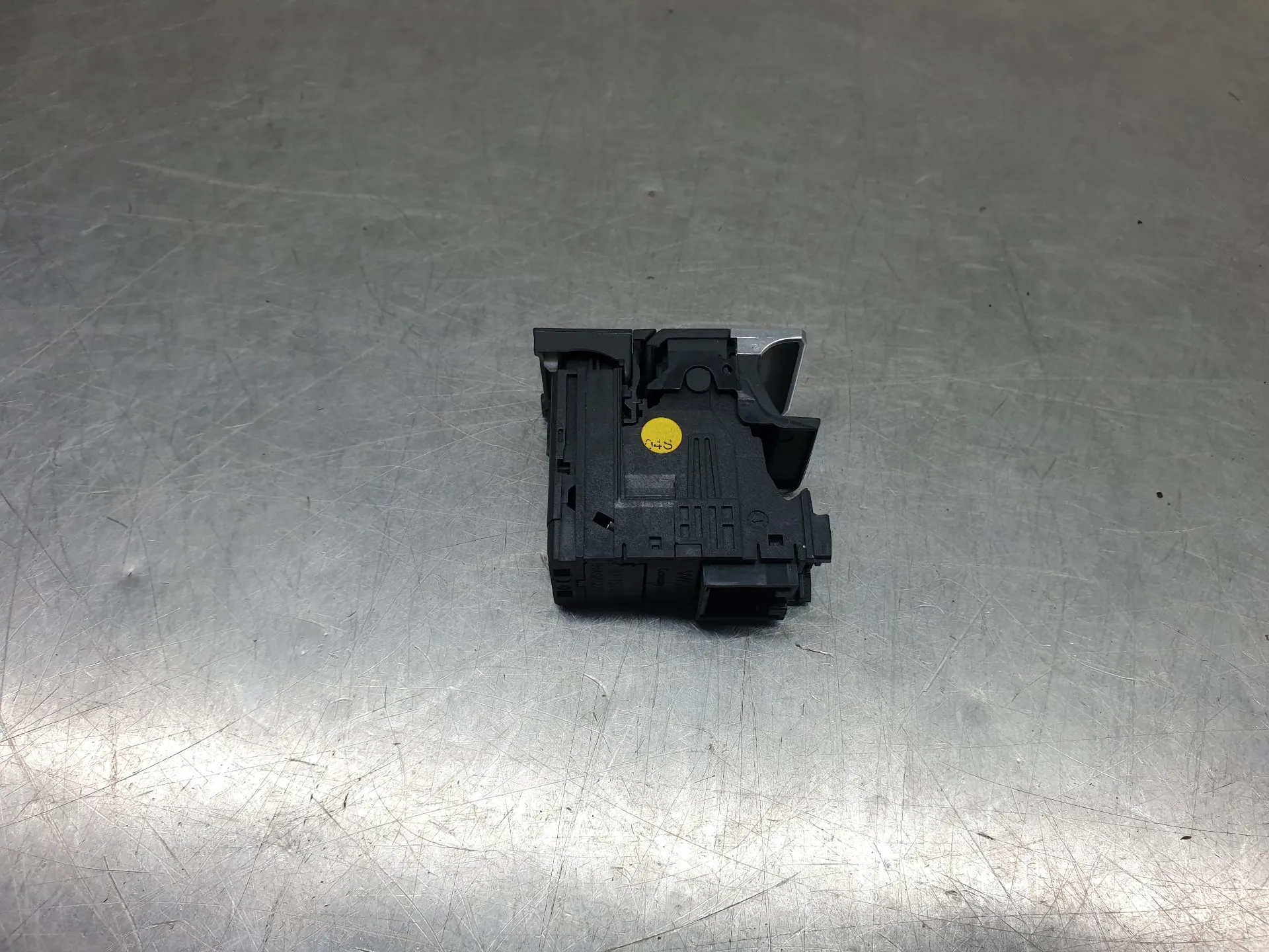 Botão / interruptor travão de parque VOLKSWAGEN Tiguan (5N) Imagem-2