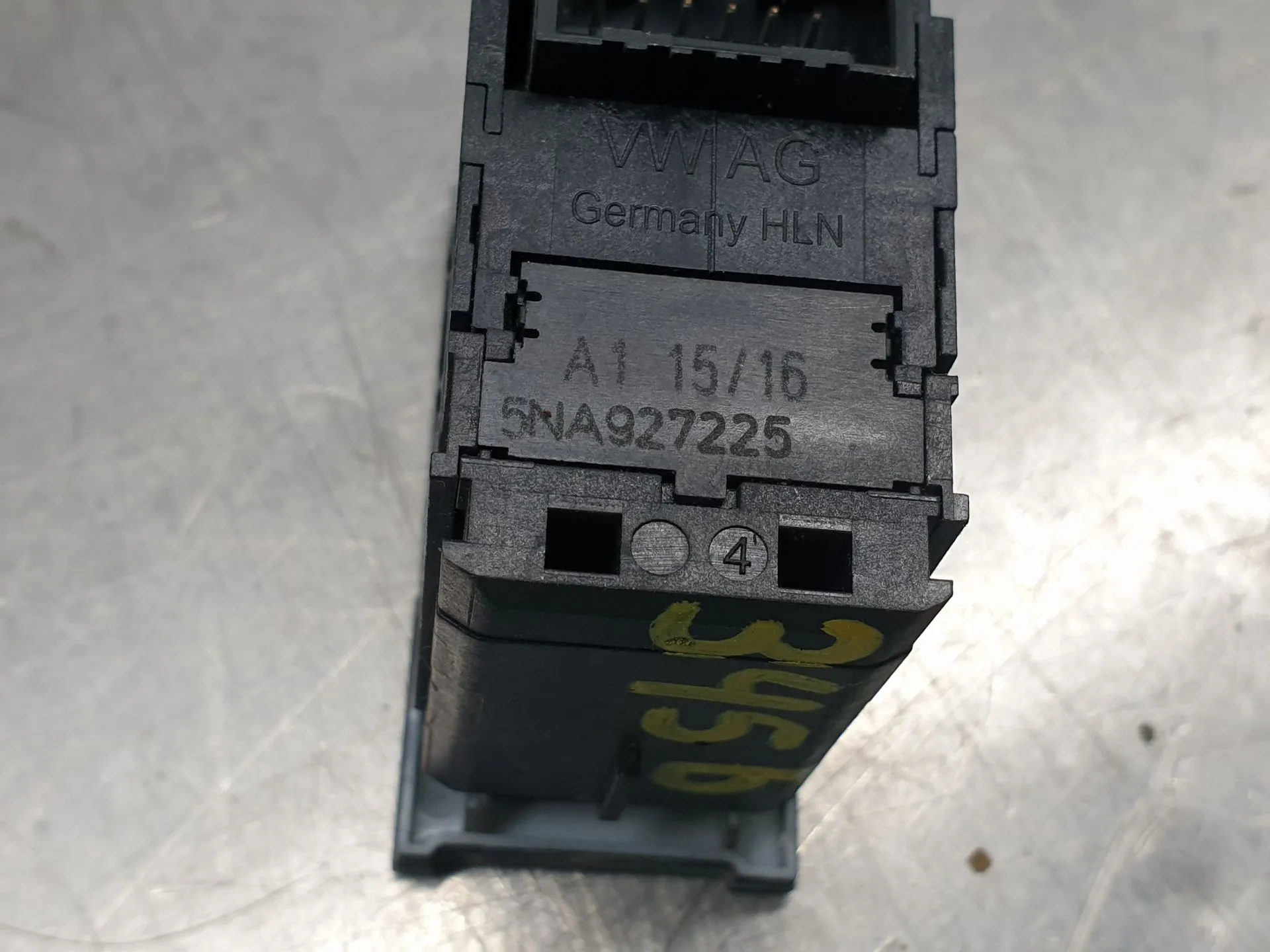 Botão / interruptor travão de parque VOLKSWAGEN Tiguan (5N) Imagem-5