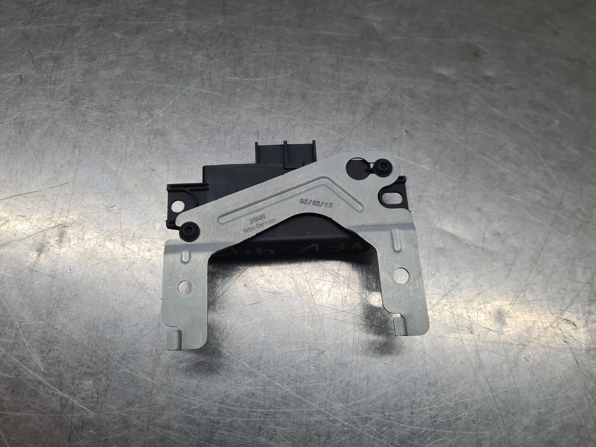 Module de confort NISSAN Leaf EV (ZE1) Imagem-1