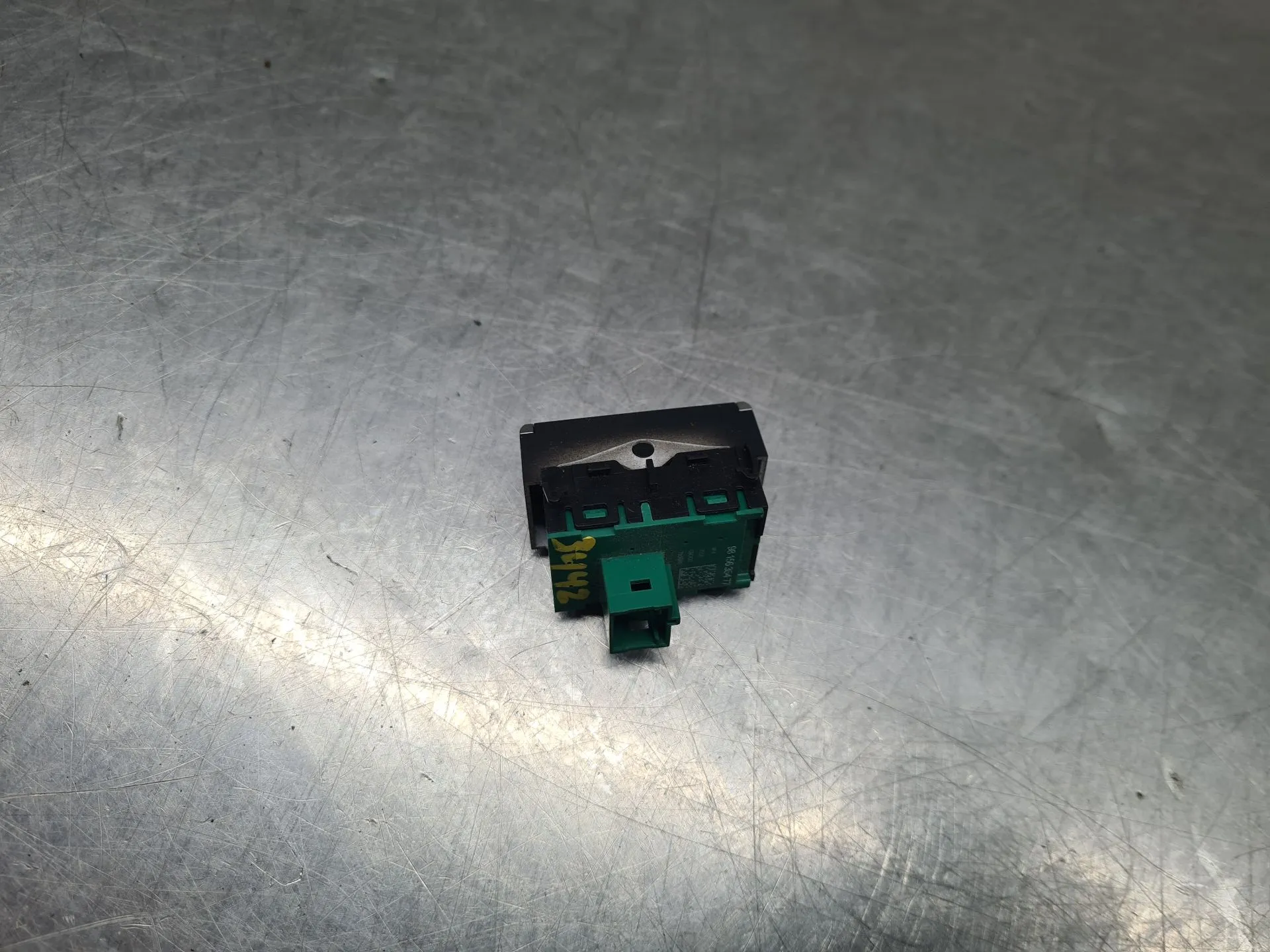 Bouton / interrupteur Mode SPORT PEUGEOT 208 II Imagem-2