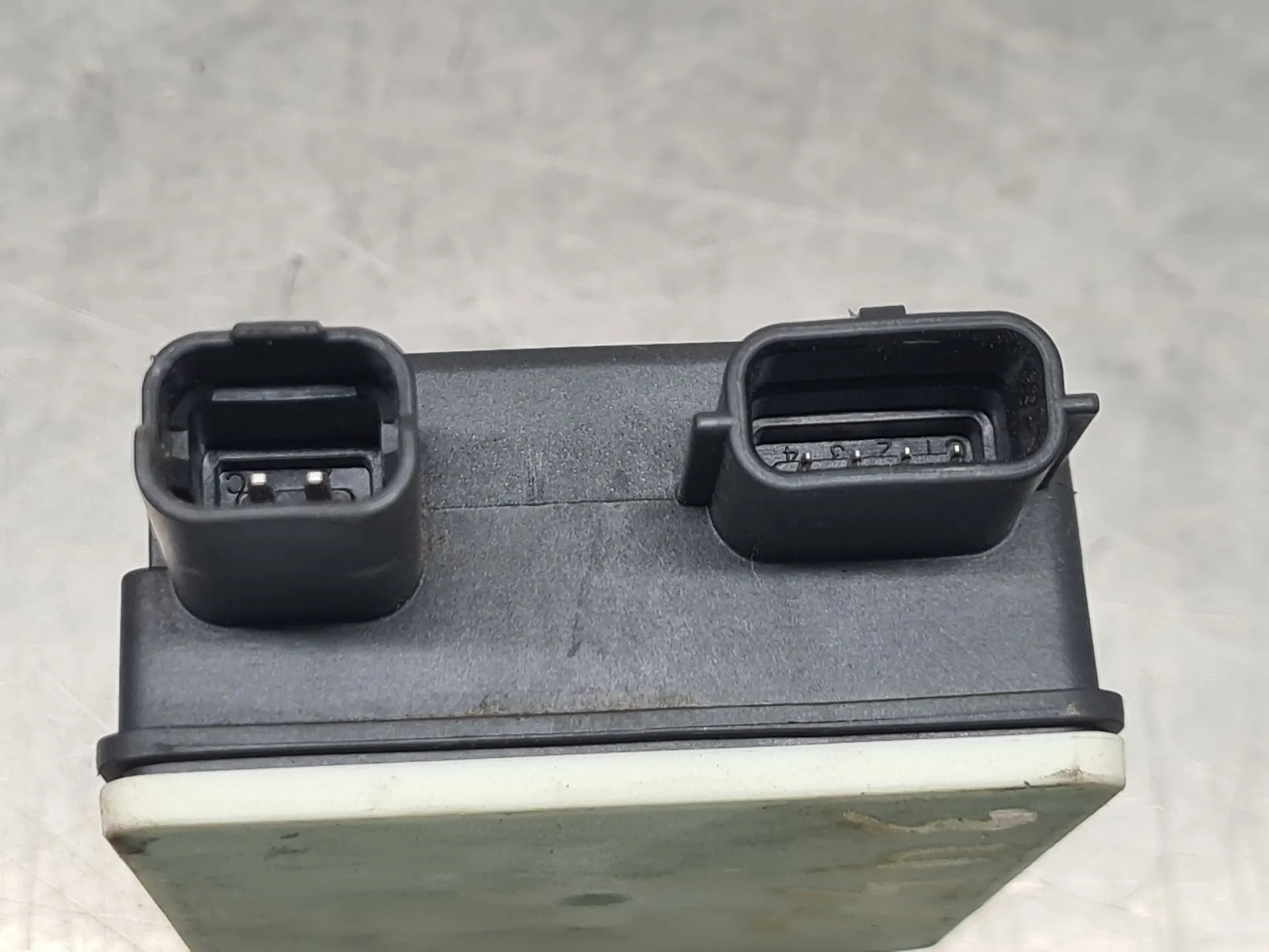 Fuel control unit / Fuel ECU RENAULT Megane IV (B9A/M_) Imagem-3