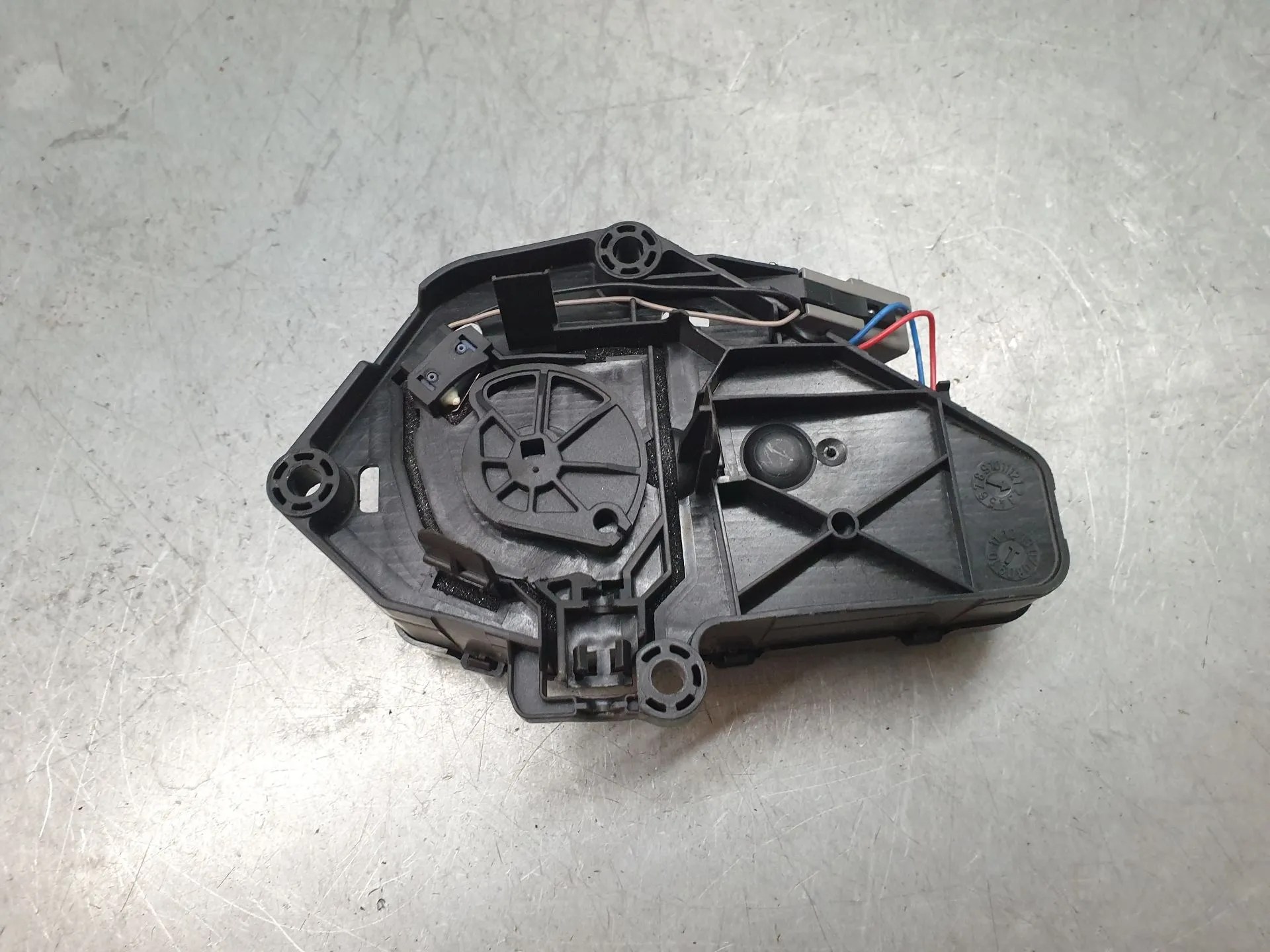 Actuador LAND ROVER Range Rover Evoque (L538) Imagem-1