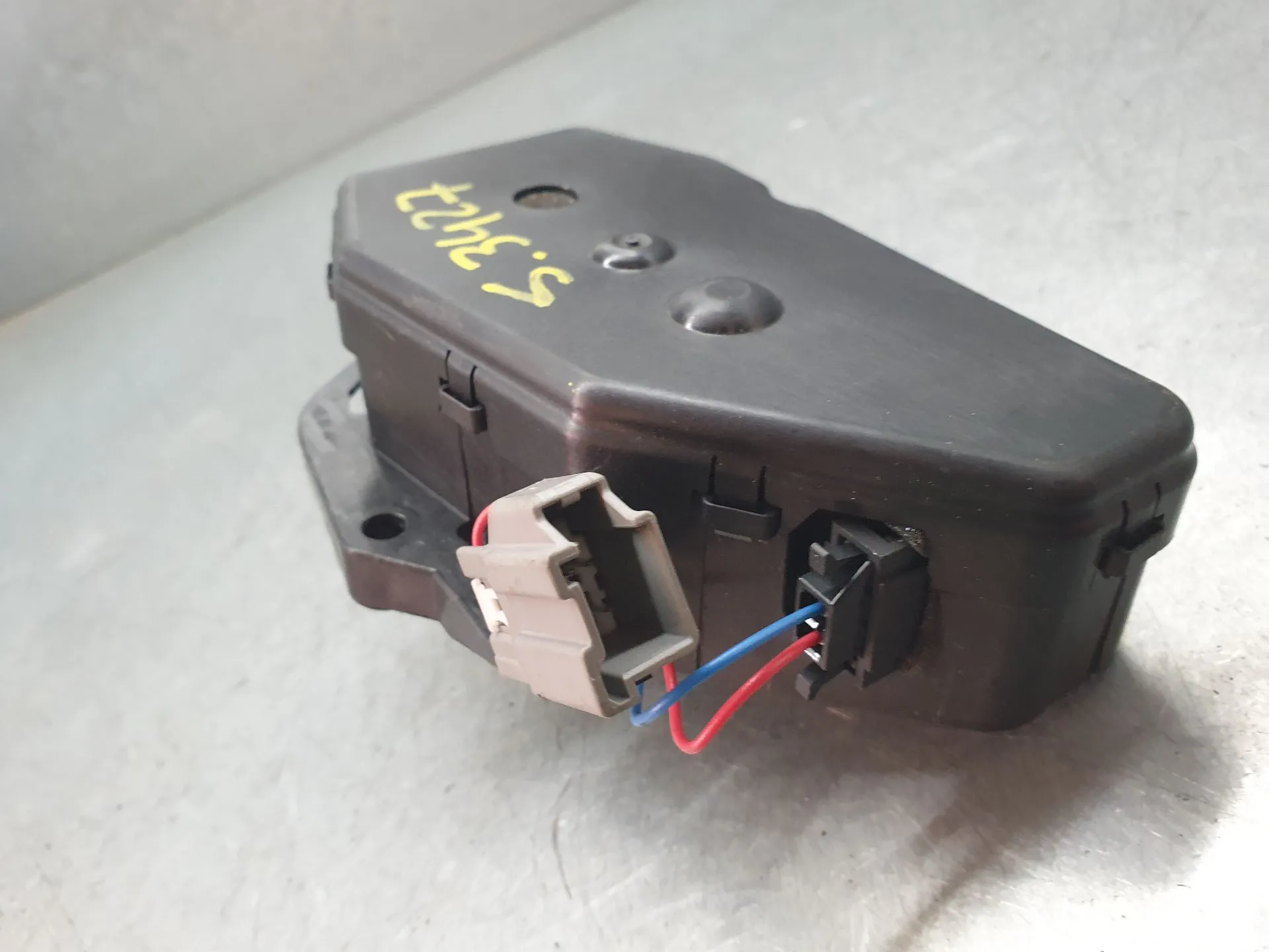 Actuador LAND ROVER Range Rover Evoque (L538) Imagem-2