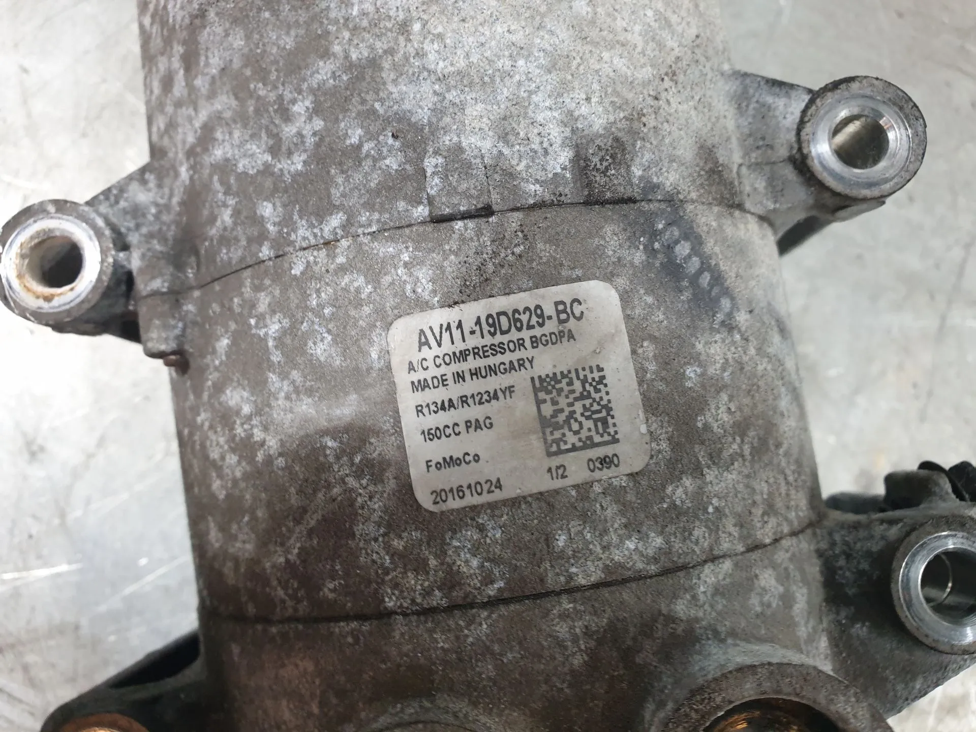AC compressor FORD Fiesta VI (CB1, CCN) Imagem-4
