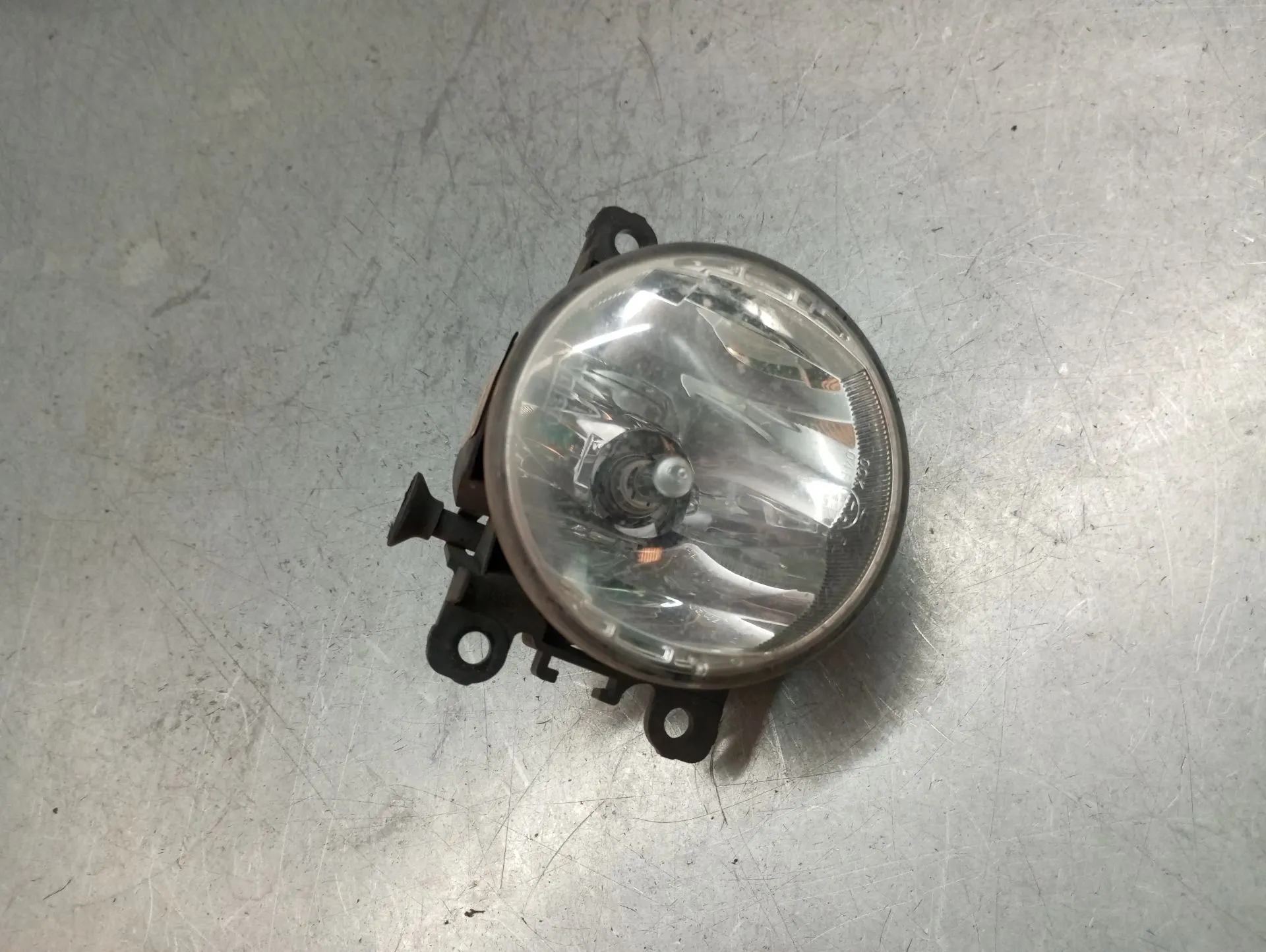 Feu antibrouillard Avant Gauche RENAULT Megane IV Grandtour (K9A/M_)