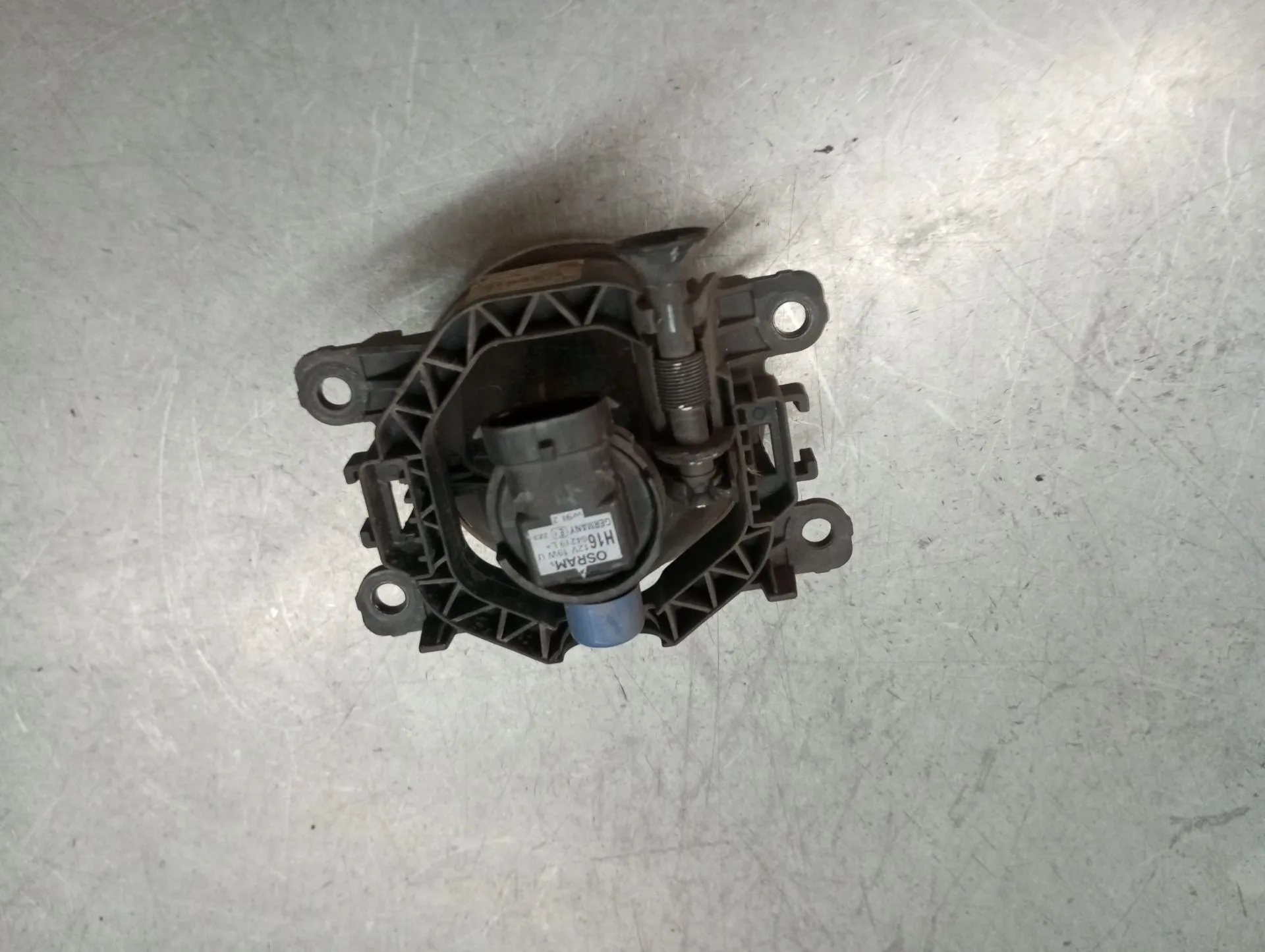 Feu antibrouillard Avant Gauche RENAULT Megane IV Grandtour (K9A/M_) Imagem-1