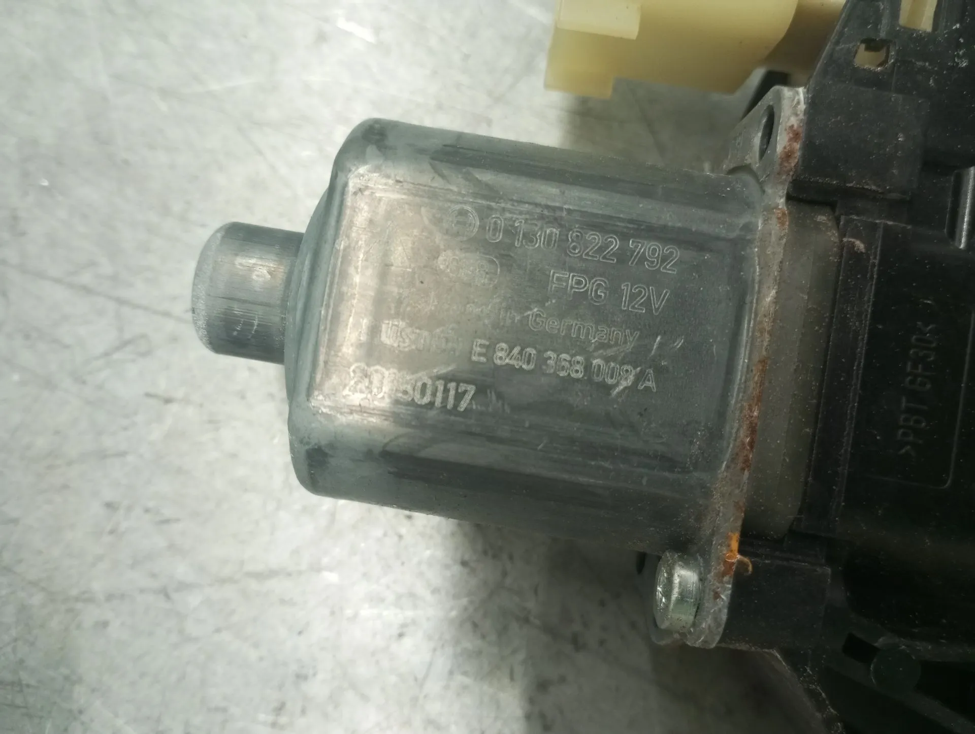 Lève-vitre avant gauche JAGUAR E-Pace (X540) Imagem-8