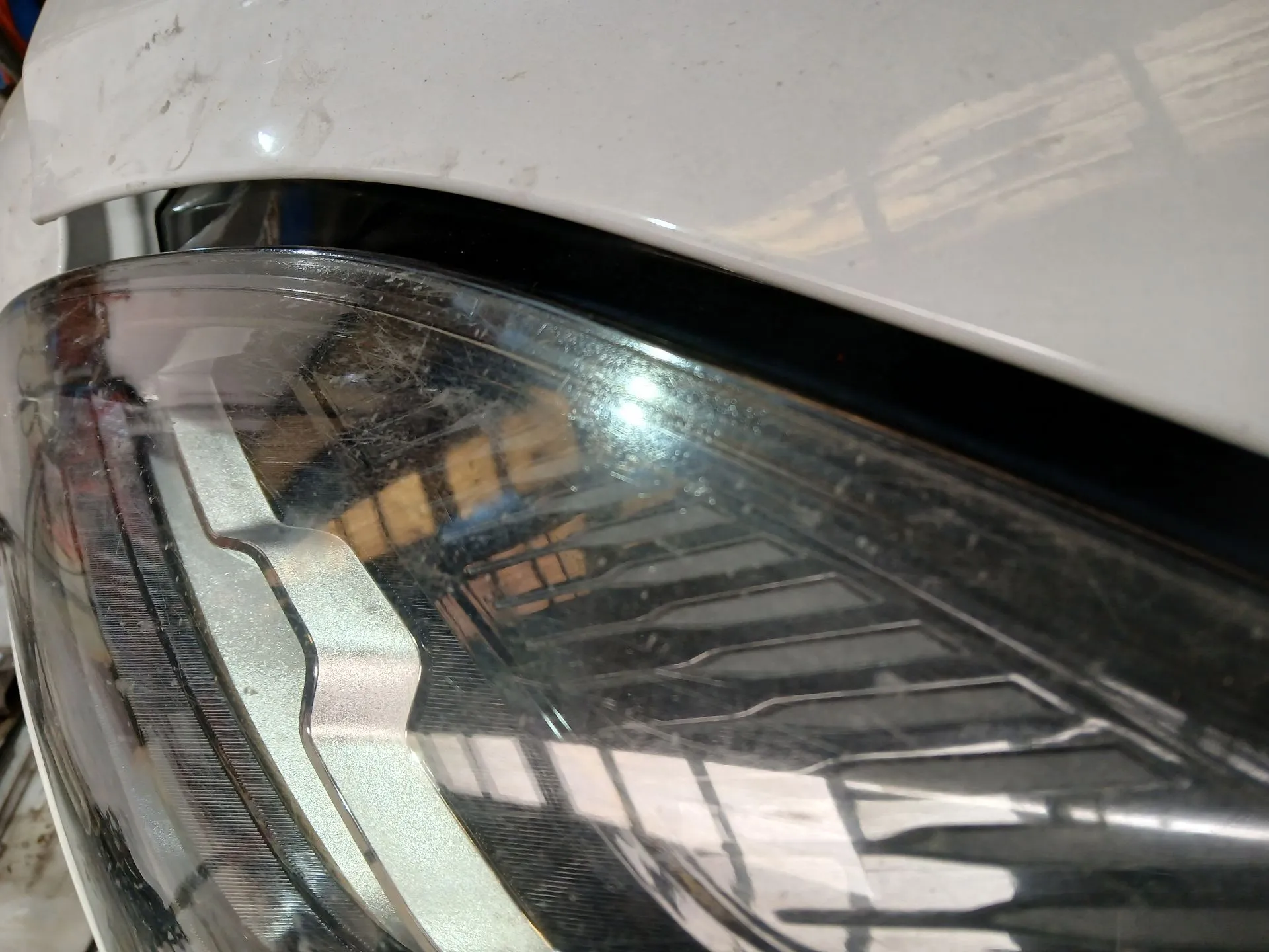 Frente Completa JAGUAR E-Pace (X540) Imagem-17