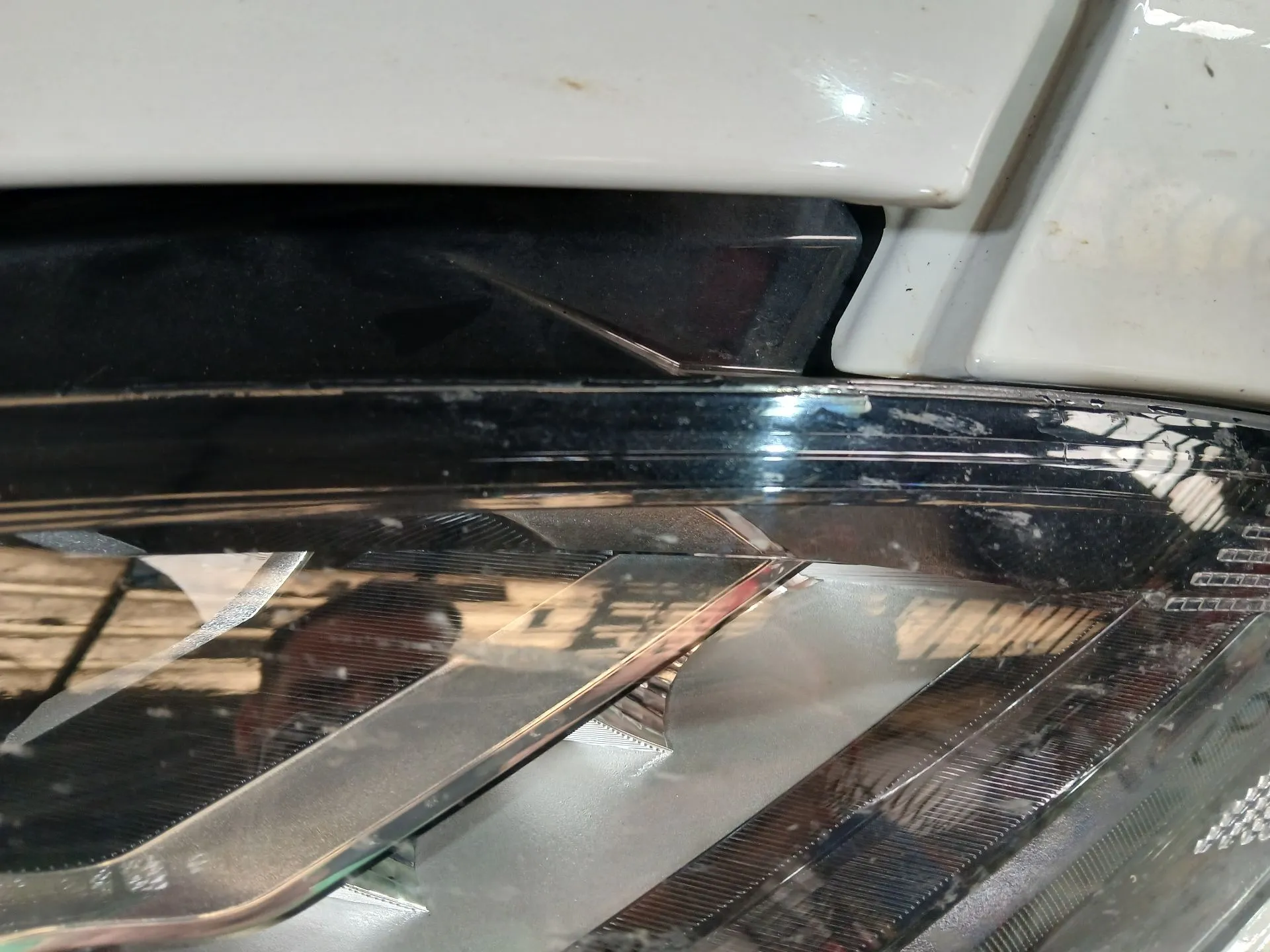 Frente Completa JAGUAR E-Pace (X540) Imagem-18