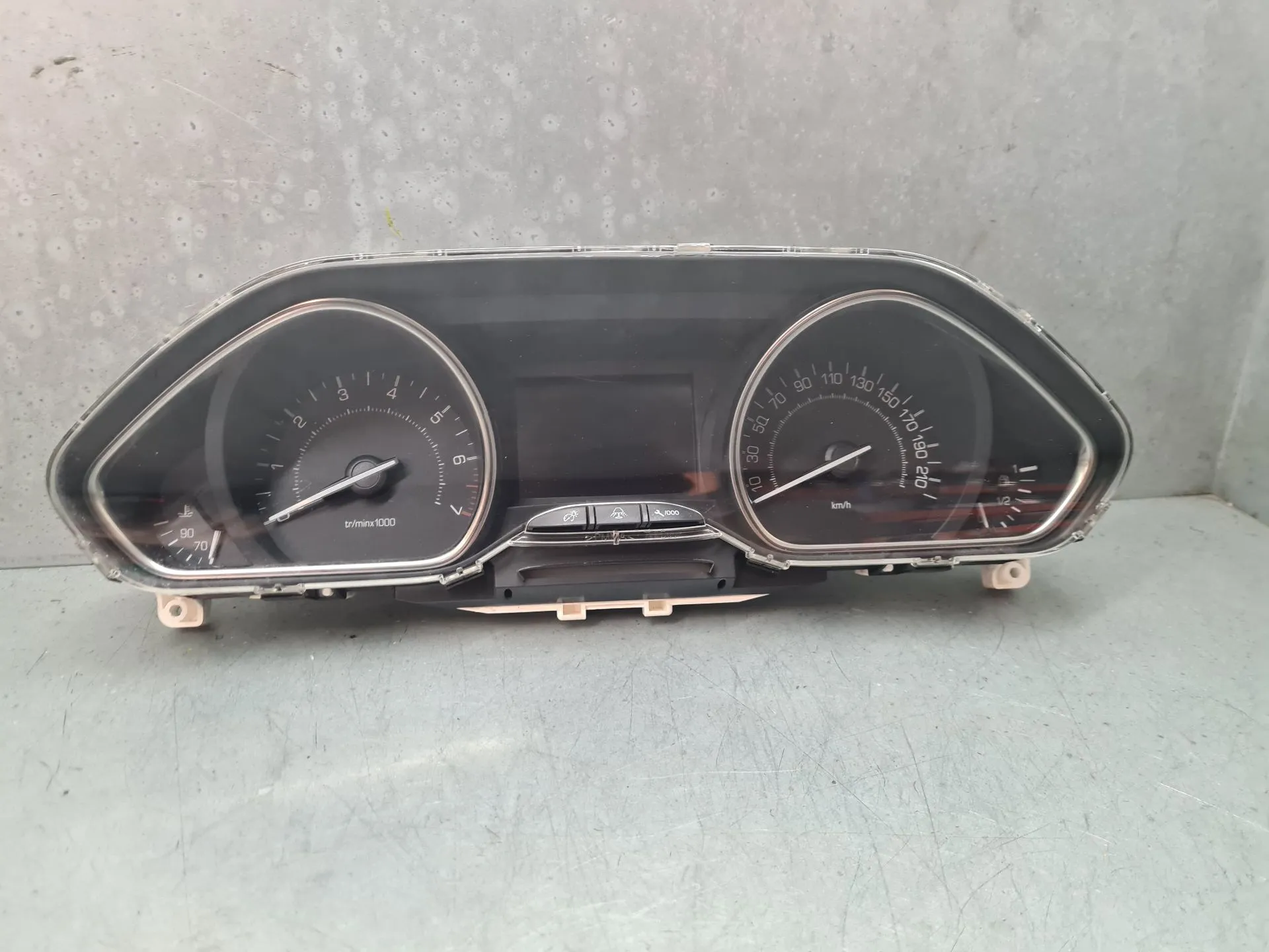 Instrument cluster PEUGEOT 2008 I (CU_)