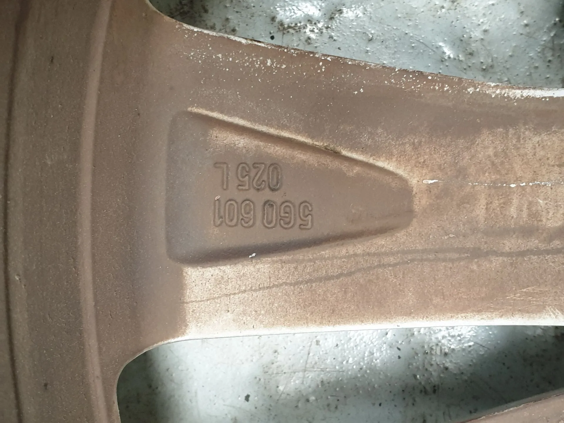 Cerchio Posteriore Sinistro VOLKSWAGEN Golf VII (5G1, BQ1, BE1, BE2) Imagem-2