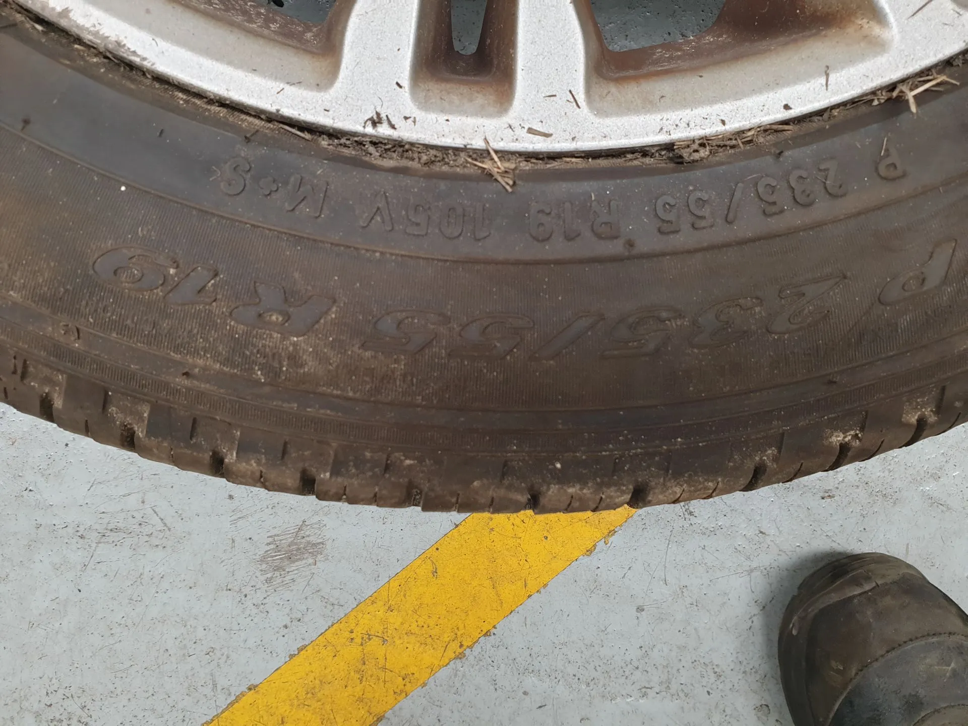 Neumático LAND ROVER Range Rover Evoque (L538) Imagem-1