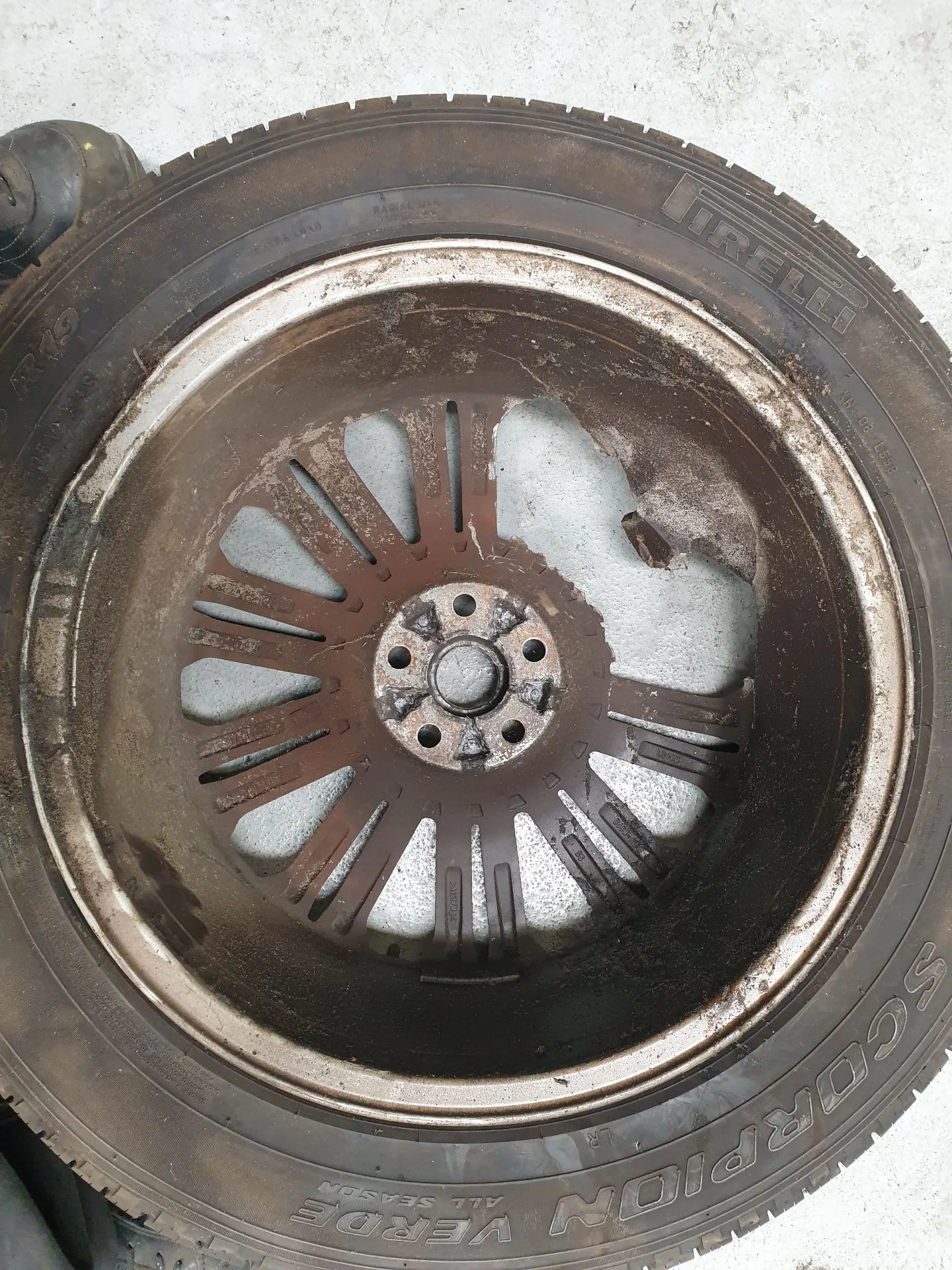 Llanta Delantera Izquierda LAND ROVER Range Rover Evoque (L538) Imagem-2