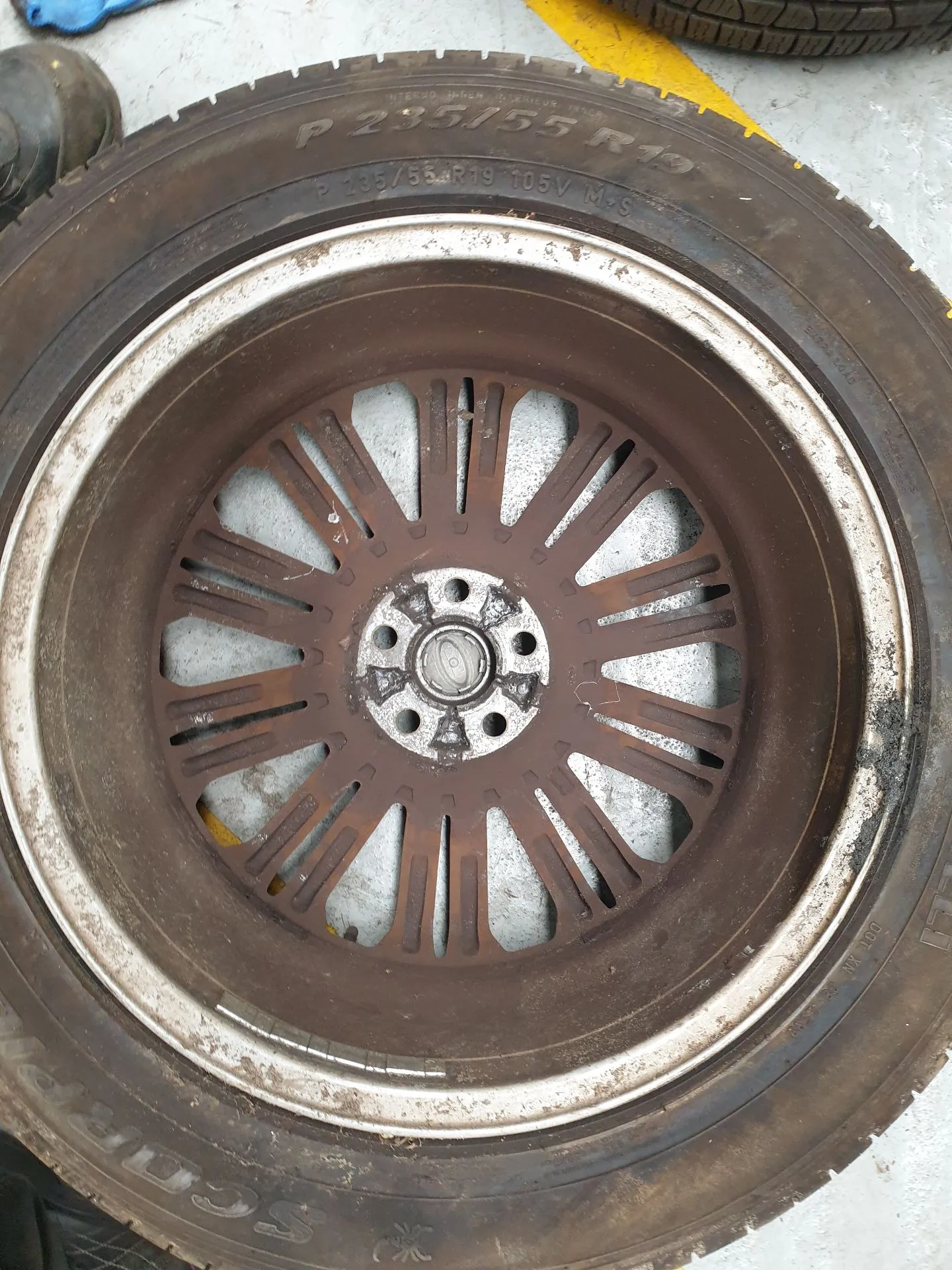 Llanta Trasera Izquierda LAND ROVER Range Rover Evoque (L538) Imagem-5