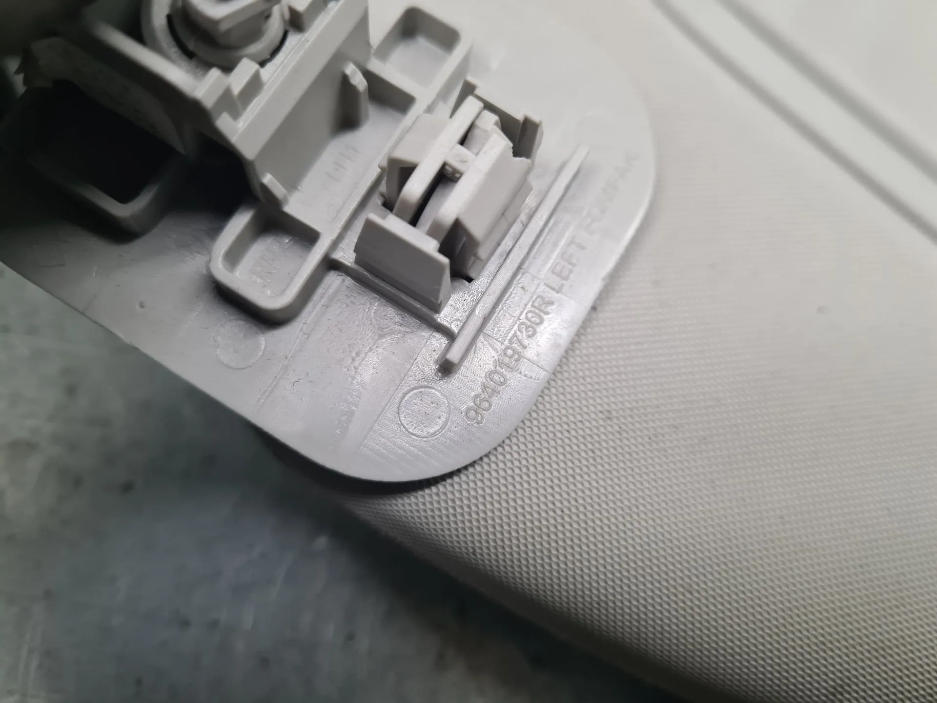 Pála de sol esquerda RENAULT Captur II Imagem-3