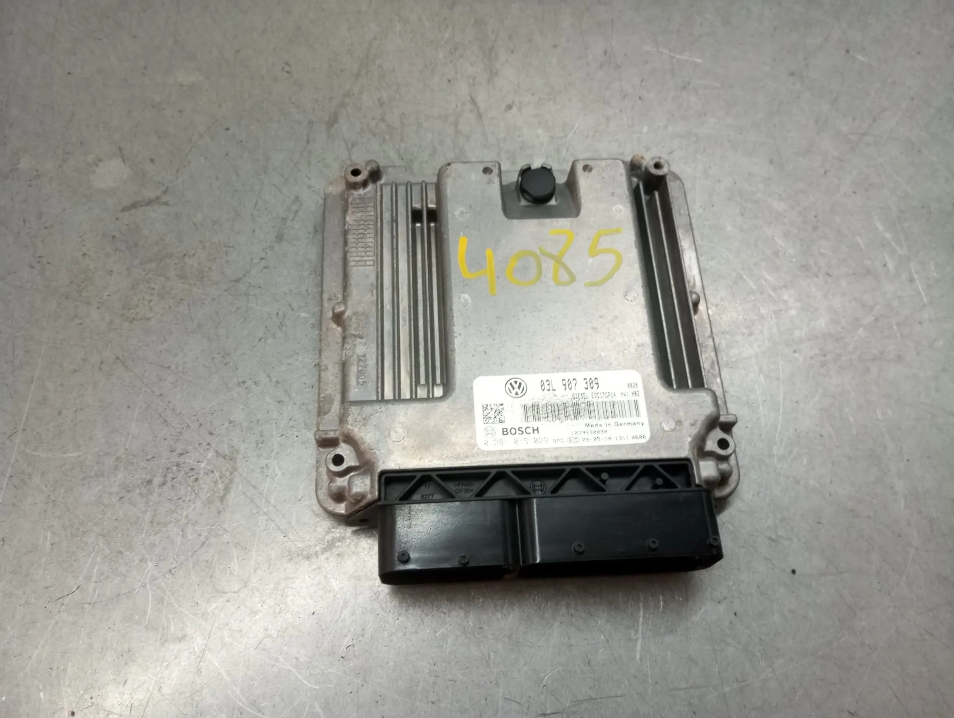 Centralina motor / ECU VOLKSWAGEN Passat CC (357)