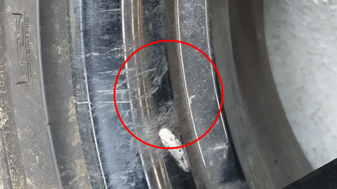 Jante frente direita BMW 1 (F21) Imagem-6