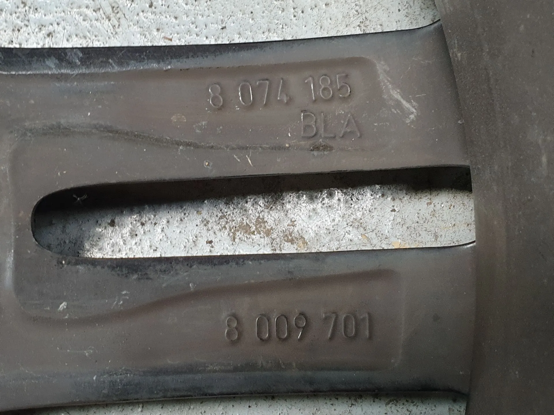 Jante frente direita BMW 1 (F21) Imagem-4