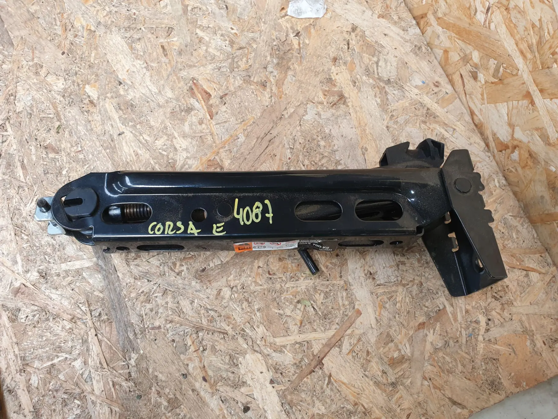 Macaco OPEL Corsa E Imagem-1