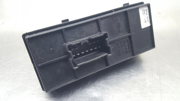 Mando / interruptor elevalunas delantero derecho NISSAN Juke (F15) Imagem-2