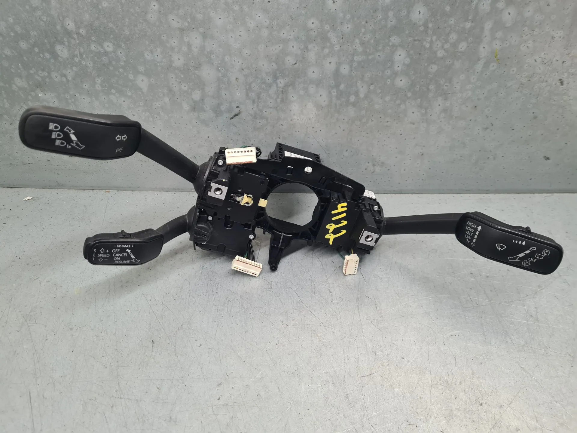 Ensemble leviers d'éclairage et essuie-glace SEAT Leon ST (5F8)