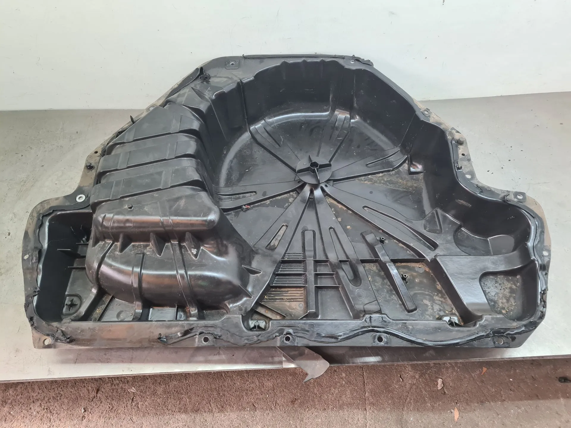 Base pneu suplente RENAULT Megane III Grandtour (KZ0/1)