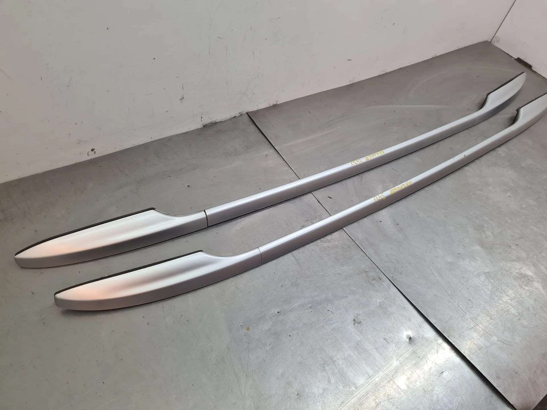 Barra del Tetto RENAULT Megane III Grandtour (KZ0/1) Imagem-2