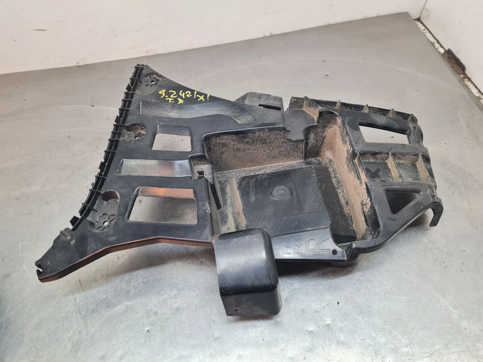 Guide pare-chocs arrière Droite BMW X1 (F48)