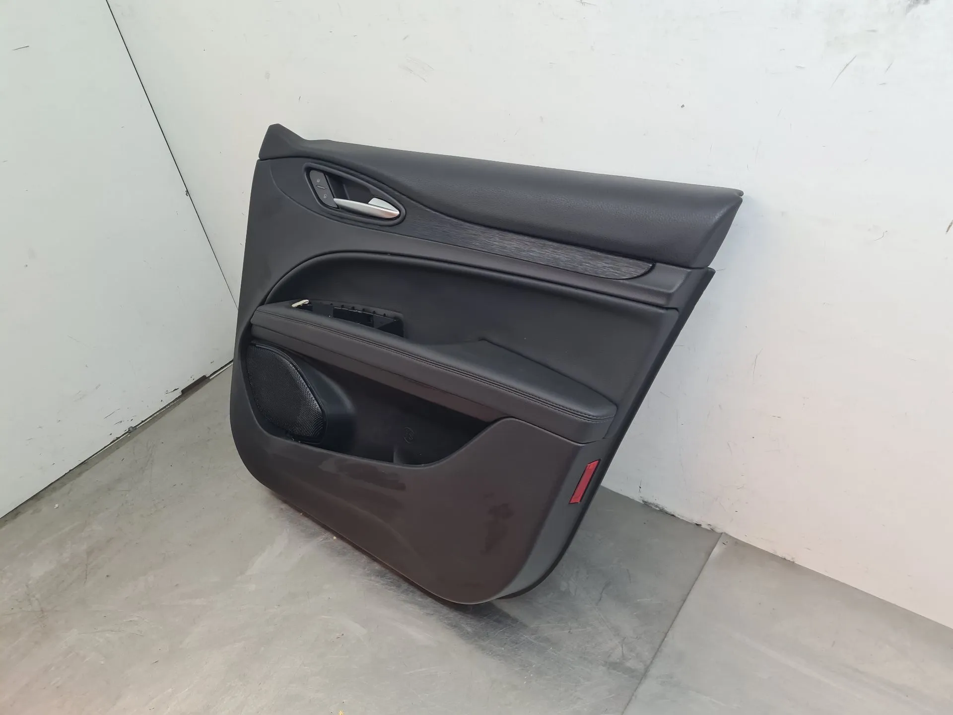 Right front door panel ALFA ROMEO Stelvio (949_) Imagem-1