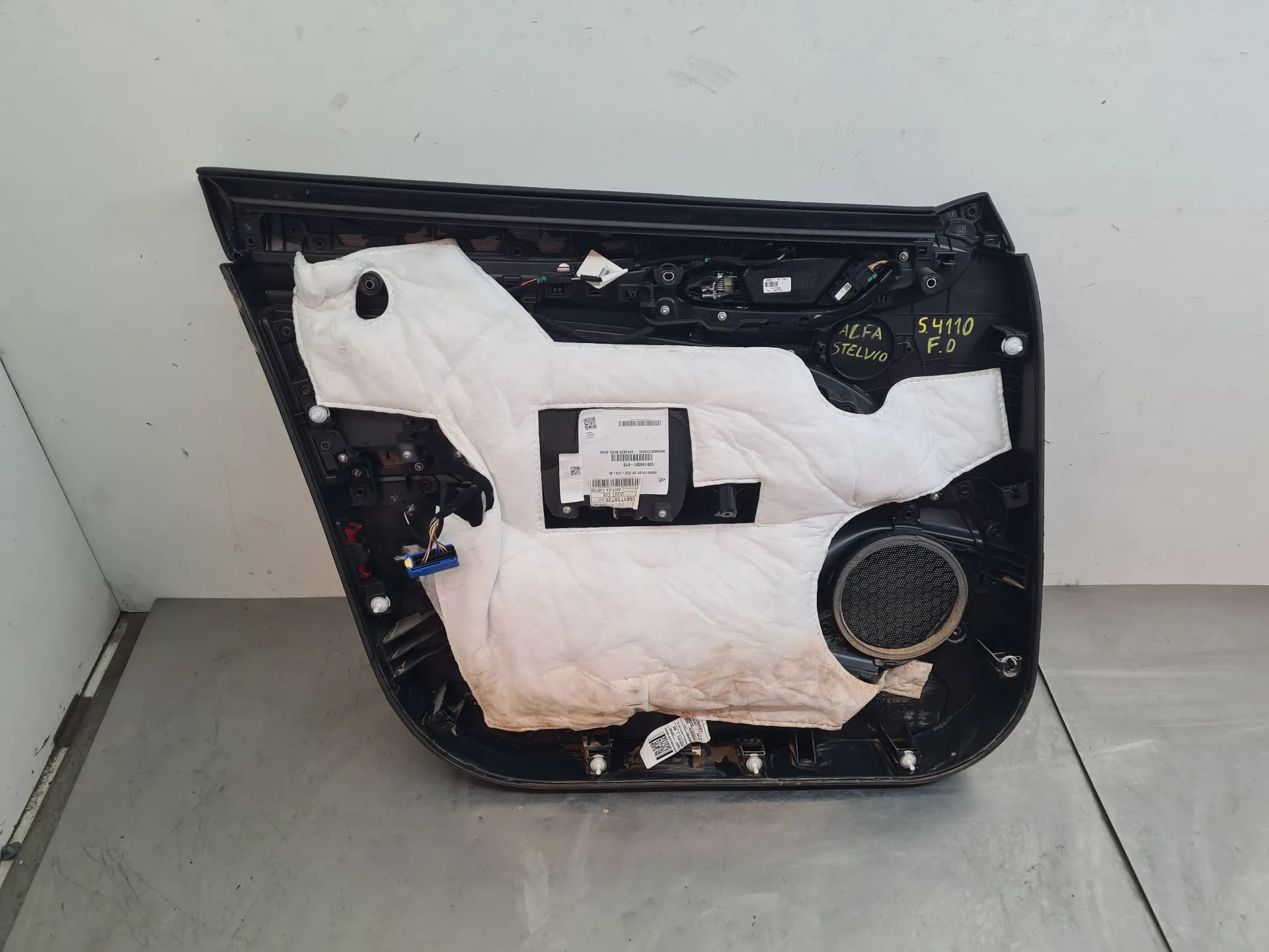 Right front door panel ALFA ROMEO Stelvio (949_) Imagem-4