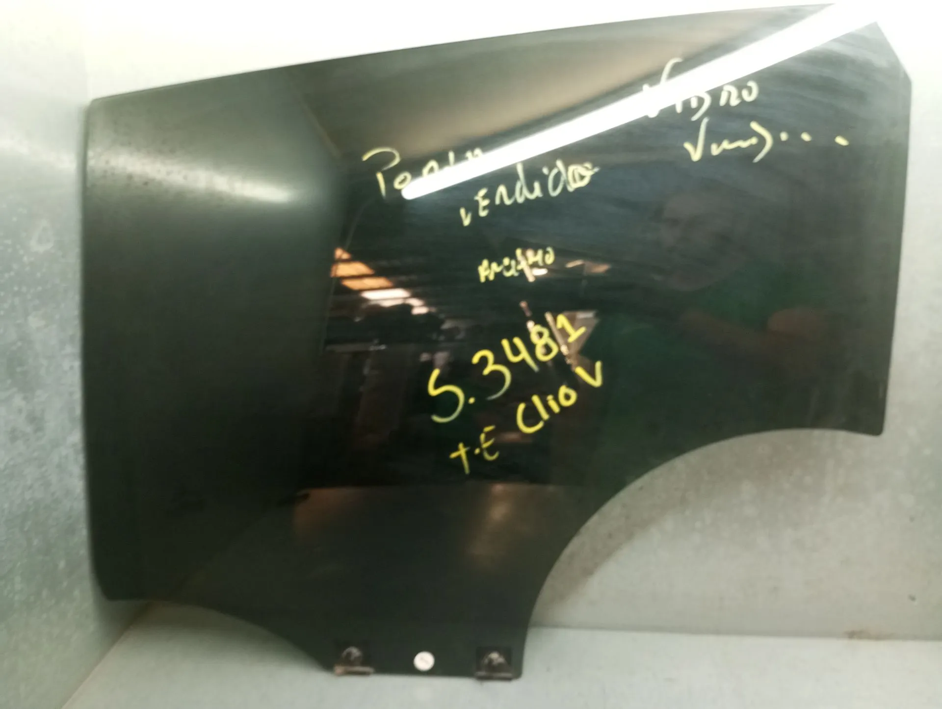 Vidro porta trás esquerdo RENAULT Clio V (BF_)