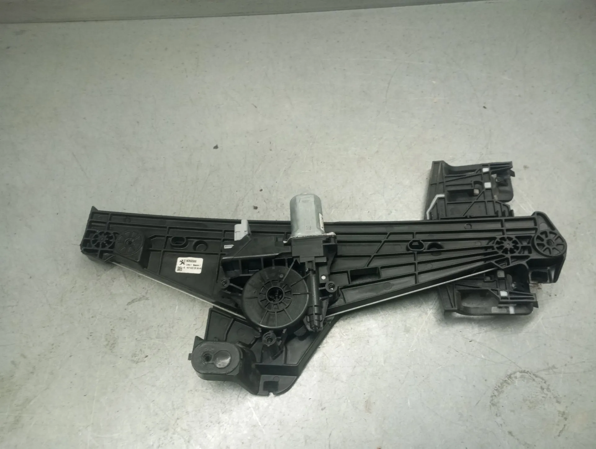 Elevador vidros trás esquerdo PEUGEOT 2008 II (U_) Imagem-1