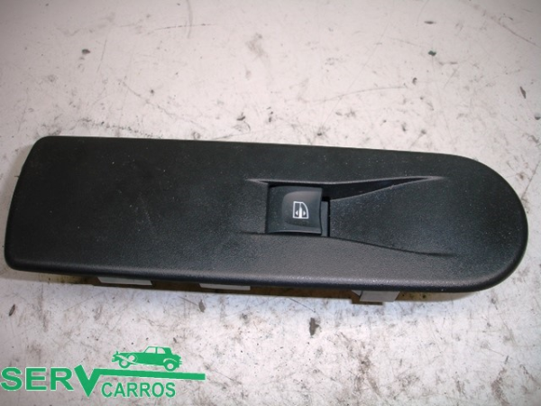 Mando / interruptor elevalunas delantero derecho RENAULT Captur (J5_)