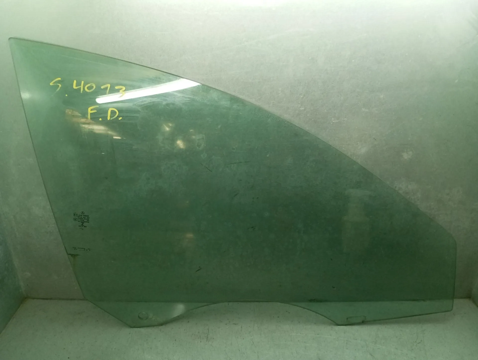 Vitre porte avant Droite MERCEDES-BENZ CLA Shooting Brake (X117) Imagem-1