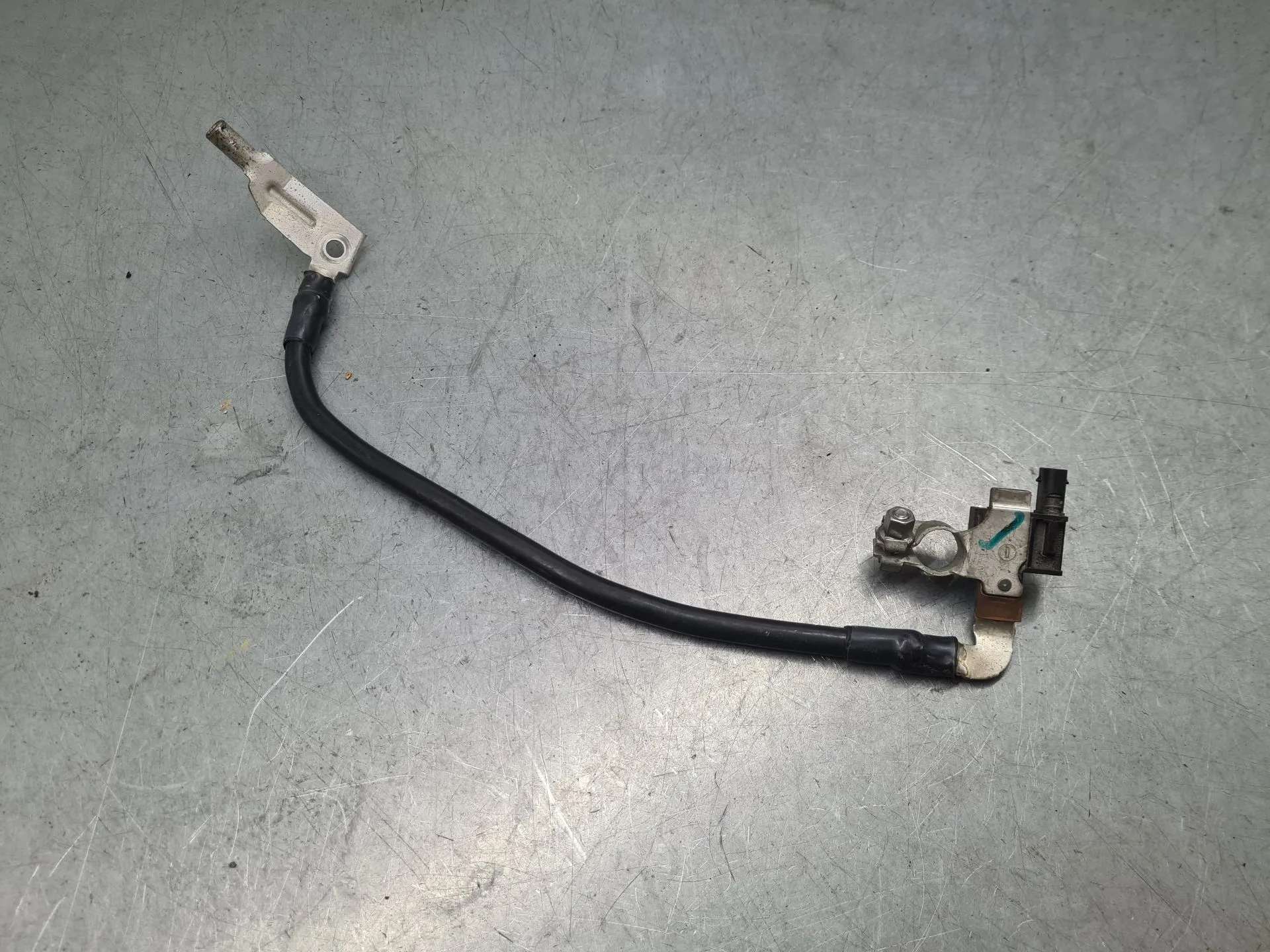 Terminal / cabo negativo da bateria BMW X1 (F48)