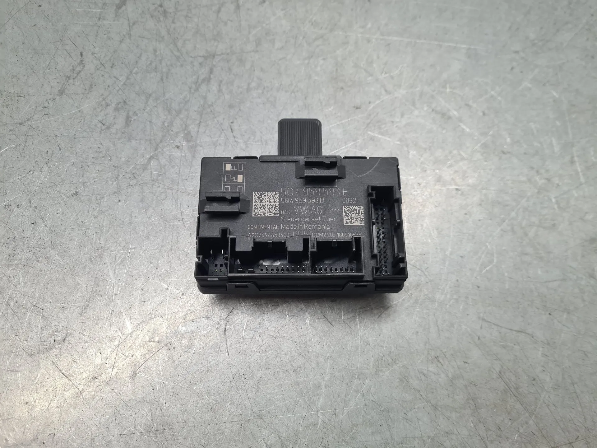 Módulo porta frente esquerdo SEAT Leon SC (5F5) Imagem-1