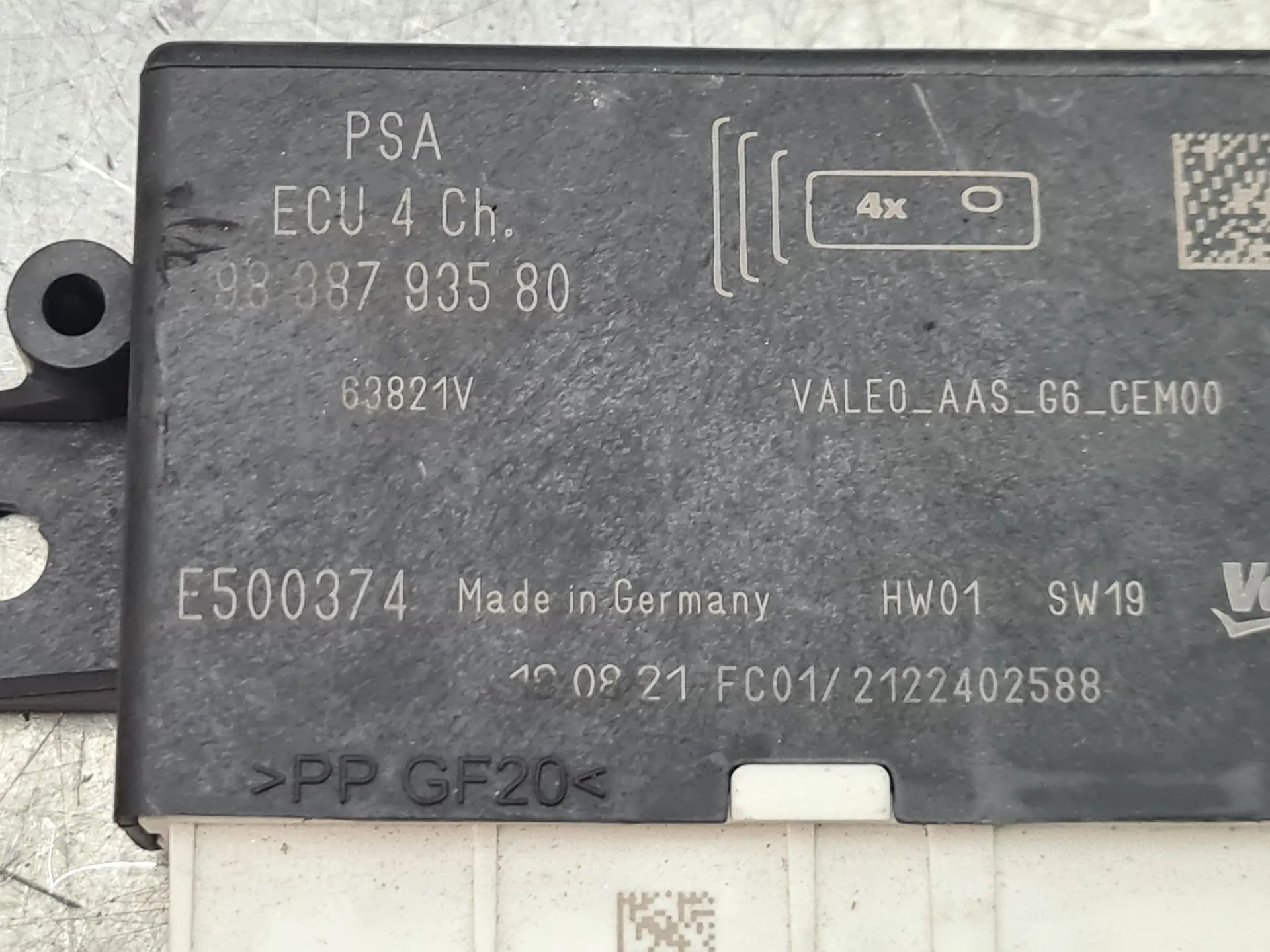 Modulo / Centralina Sensori parcheggio PEUGEOT 208 II Imagem-3